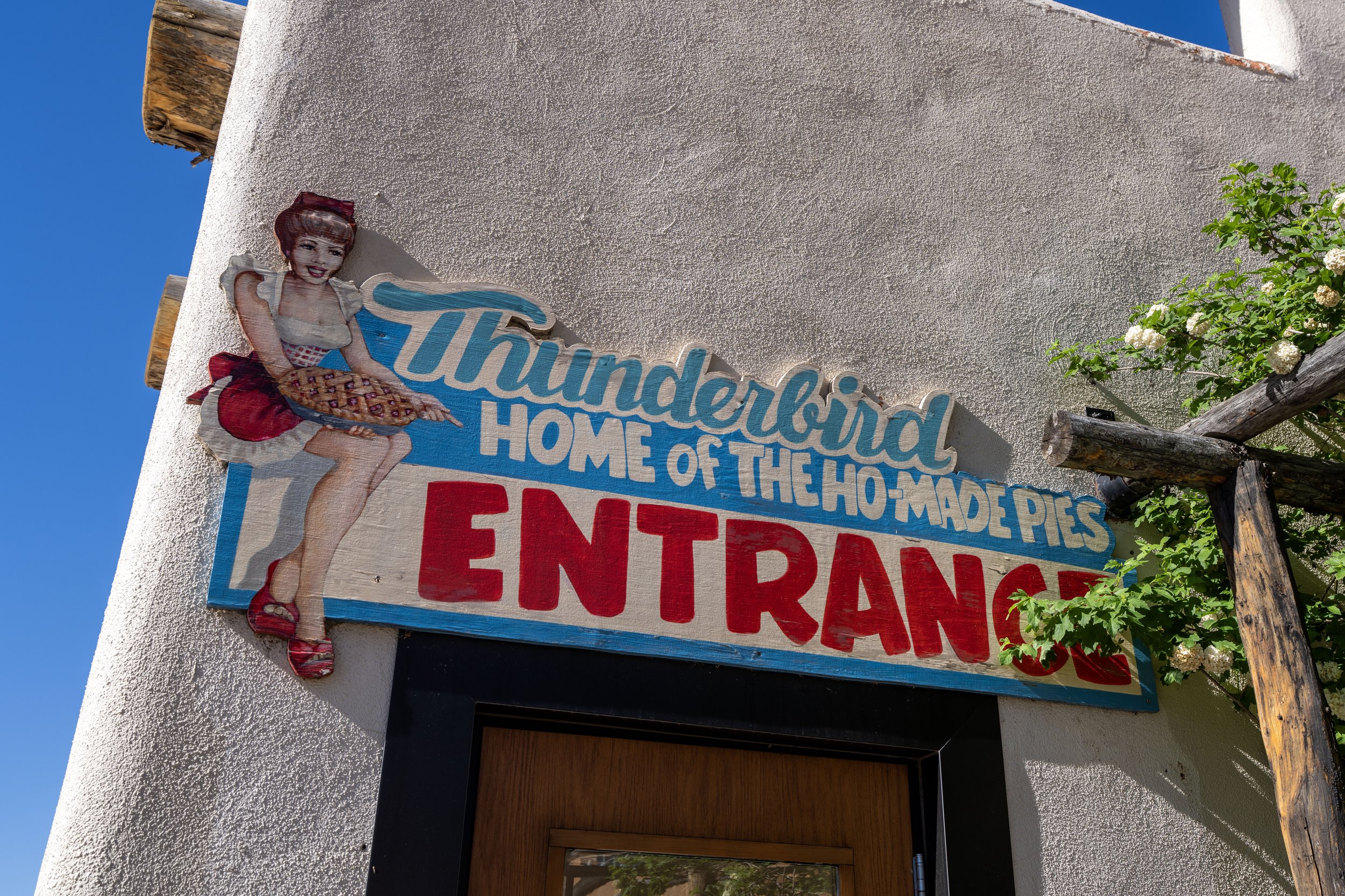 Thunderbird Restaurant Ho-Made Pies Mount Carmel Junction Utah