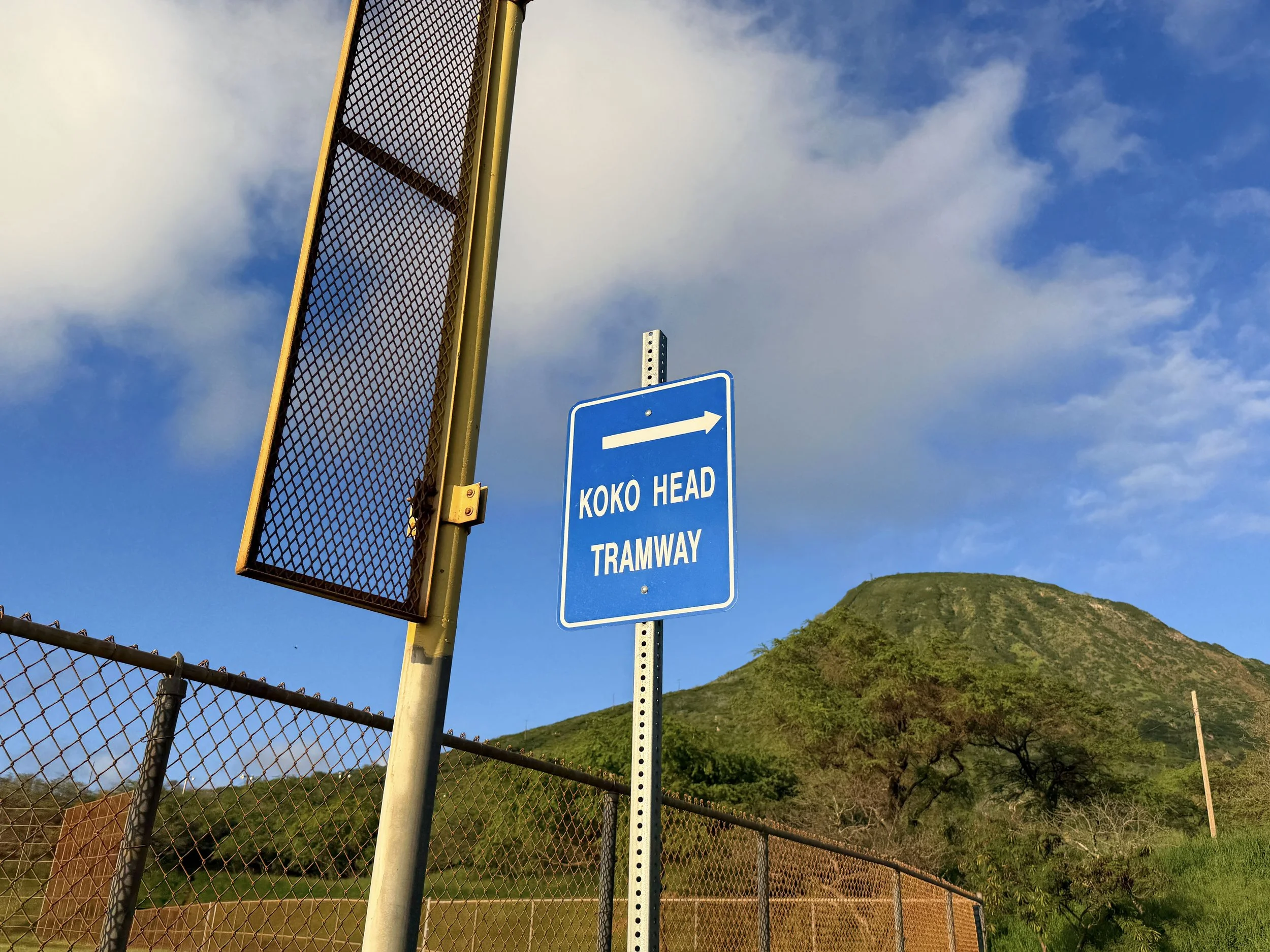 Koko Head Stairs Trailhead Oahu Hawaii