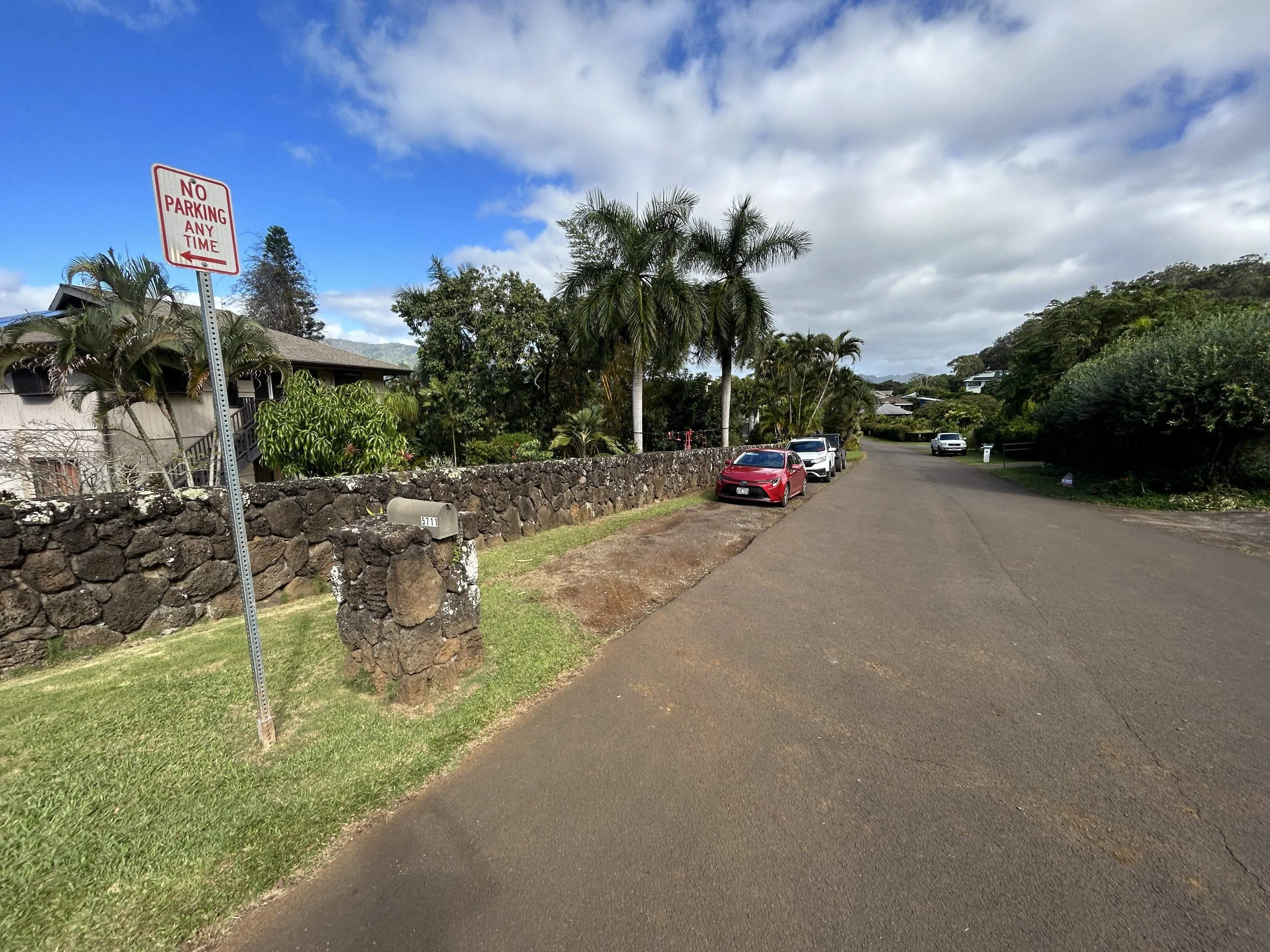 Hiking the West Sleeping Giant Trail (Nounou Mountain) on Kauaʻi