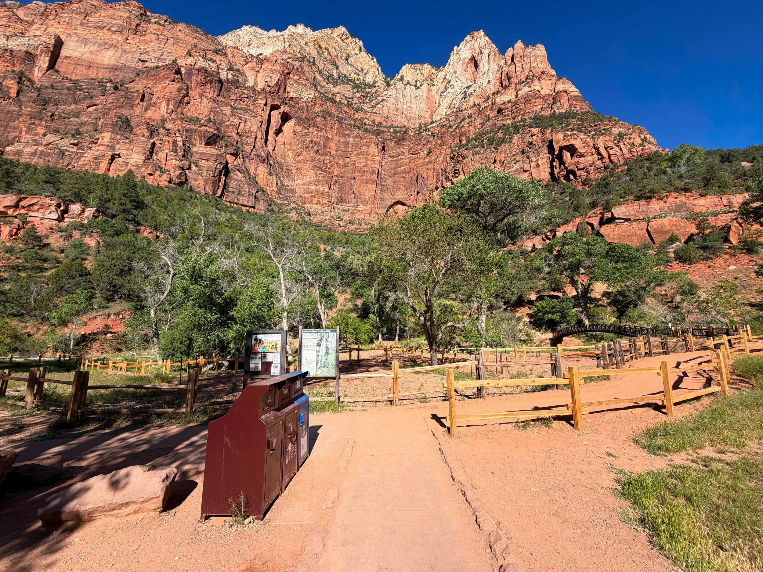 Emerald Pools Trailhead Zion National Park Utah