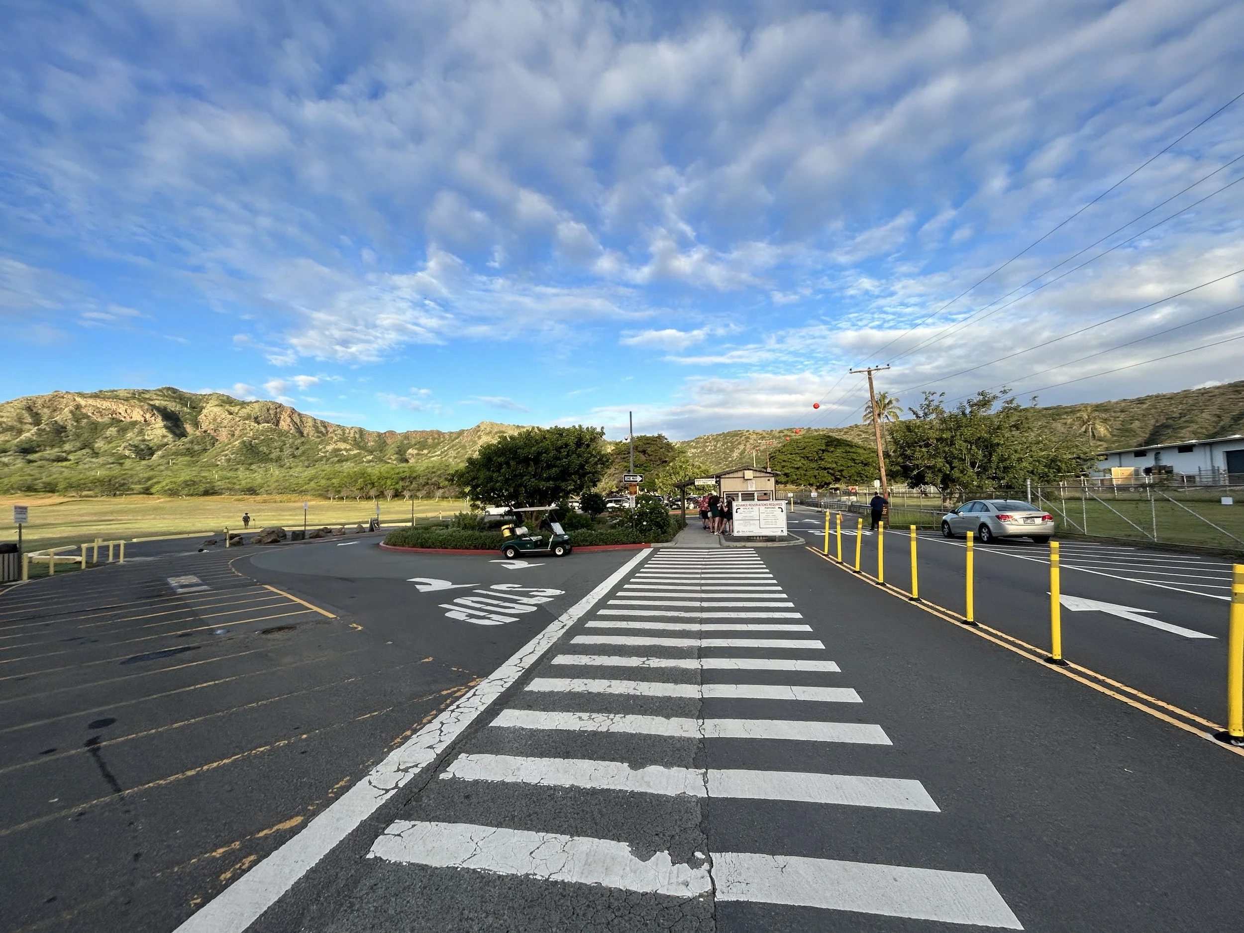 Hiking the Diamond Head Trail (Lēʻahi) in Waikīkī on Oʻahu — noahawaii