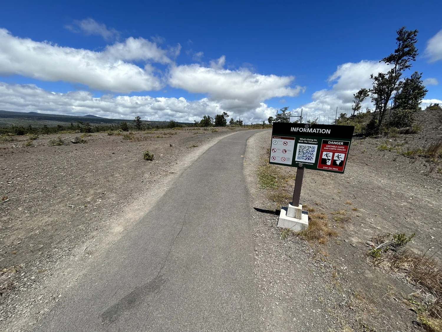 Hiking the Crater Rim Trail in Hawaiʻi Volcanoes National Park — noahawaii