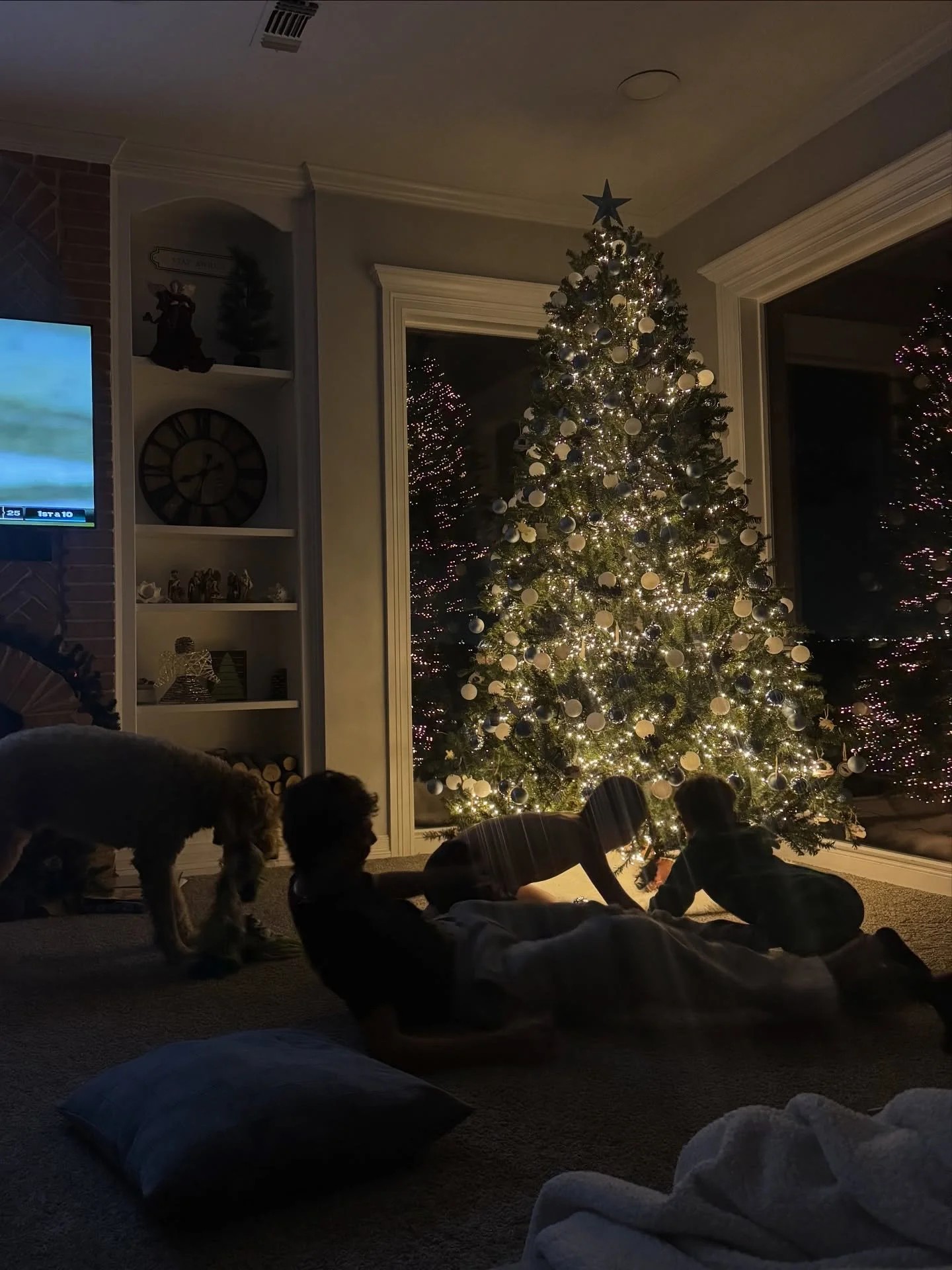 Football on TV and the living room, company dinner, coffee on the back porch, baby shower to celebrate my sweet friend Michelle&rsquo;s 6th son, meeting wonderful new mama friends, airport drop offs/pick ups, a little boy who couldn&rsquo;t wait to d