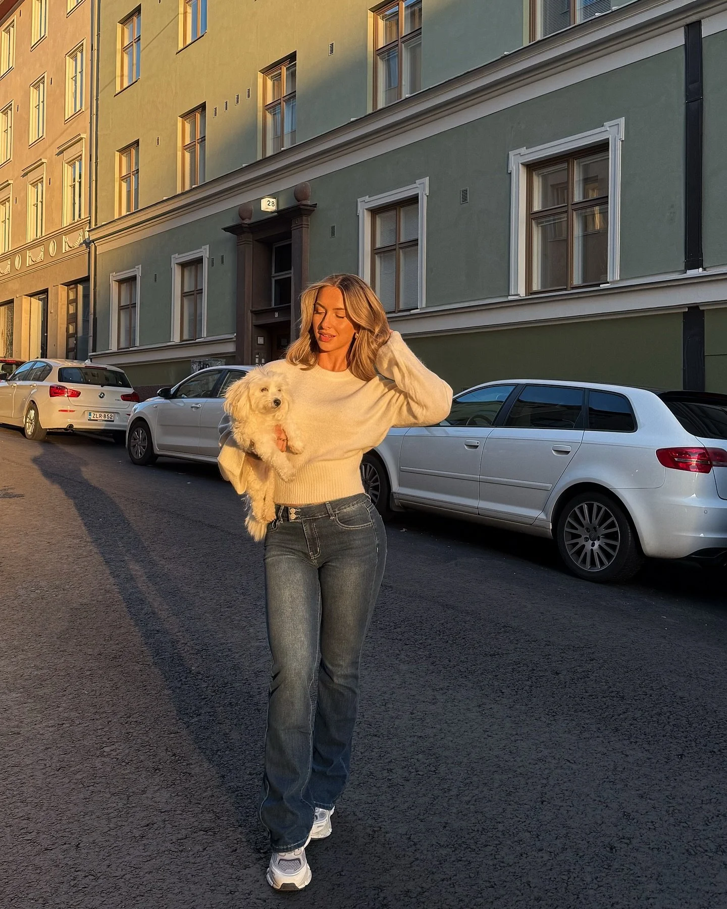 my love 🤎 mainos &amp; alekoodi OONA15 @madladyse 

Oon niin innoissani, ett&auml; jatketaan yhteisty&ouml;t&auml; Madladyn kanssa, koska n&auml;&auml; housut on muuttanut mun mielipiteen farkuista!🥹 Sain teille koodin OONA15, jolla saat kaikista t