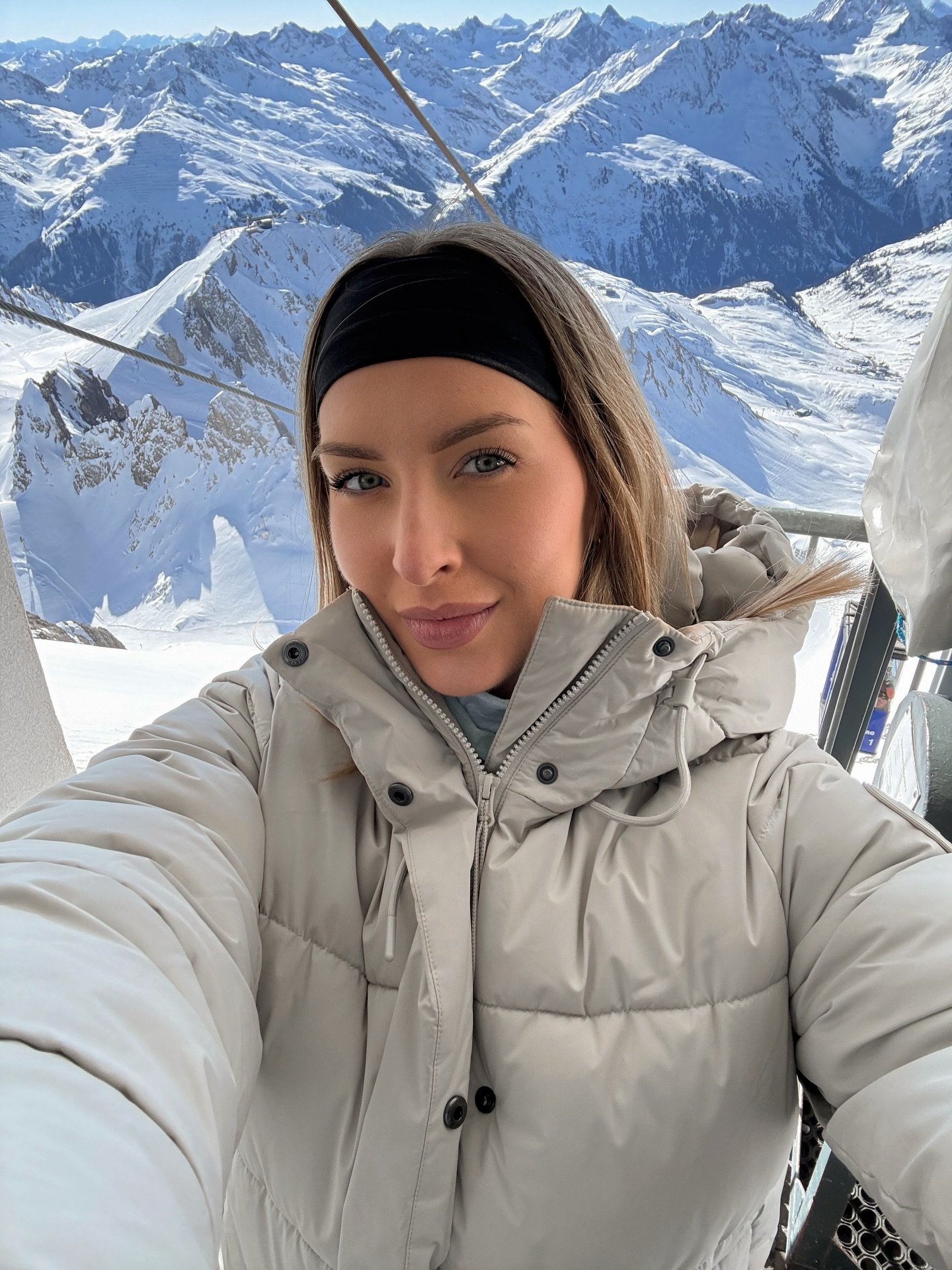 N&auml;it&auml; maisemia ennen n&auml;hnyt vaan kuvissa 😭😍 dreammm 🏔️

#alps #stanton #austria #vuoret