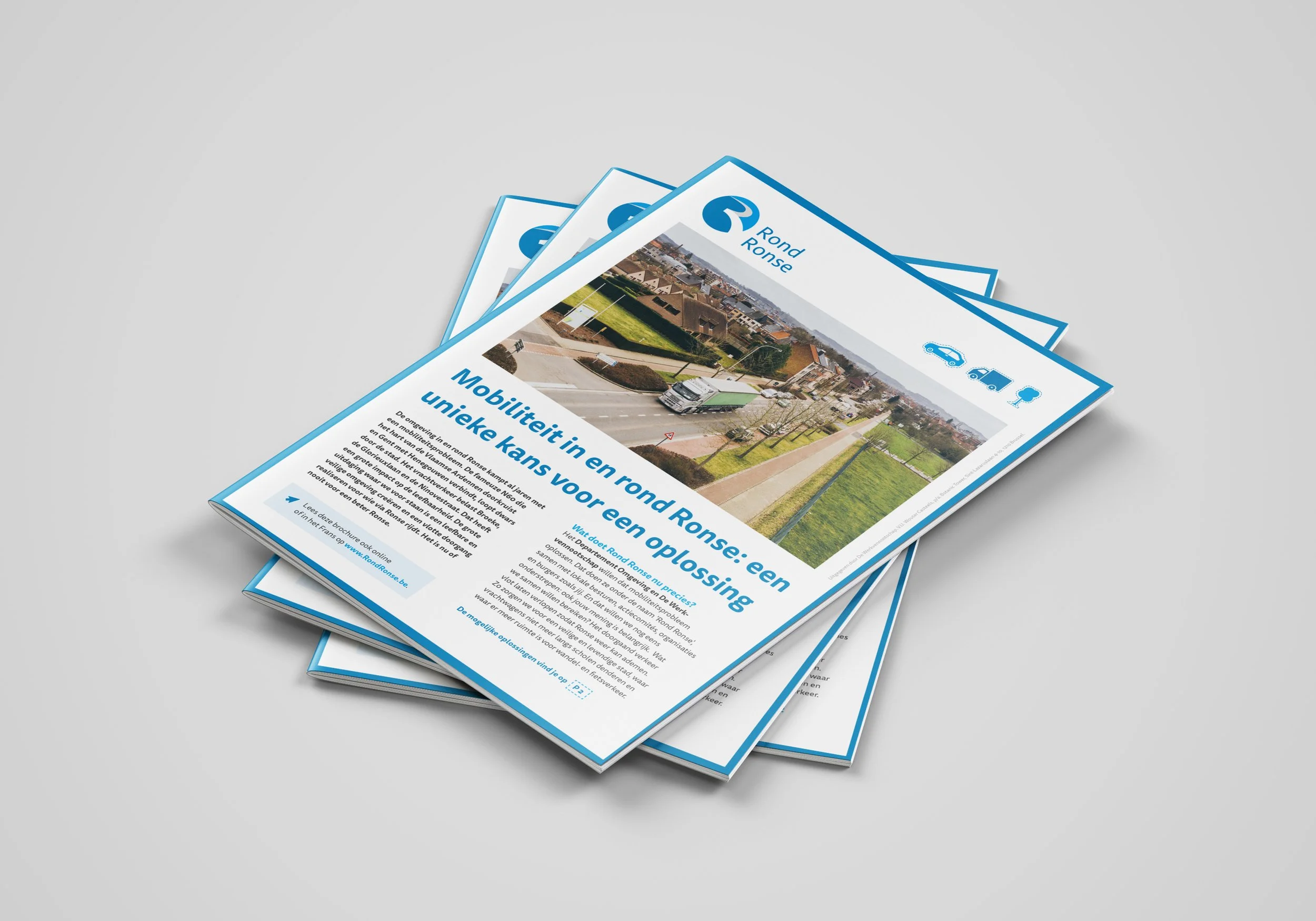 Brochures in bus bij omwonenden