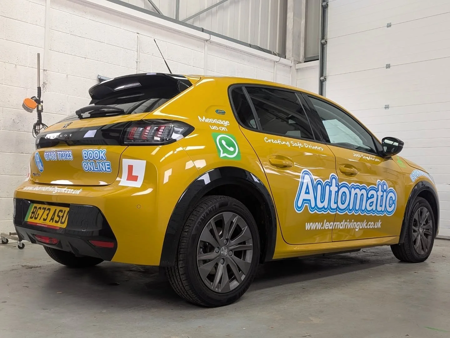 Customer car in one of our brand colours? 🟡🟣
It's getting posted! 😍
📞 01423 883700
✉️ sales@signhubharrogate.co.uk 
🖱️ www.signhubharrogate.co.uk