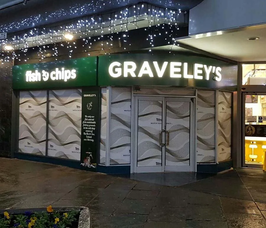 FACE ILLUMINATED SIGNS