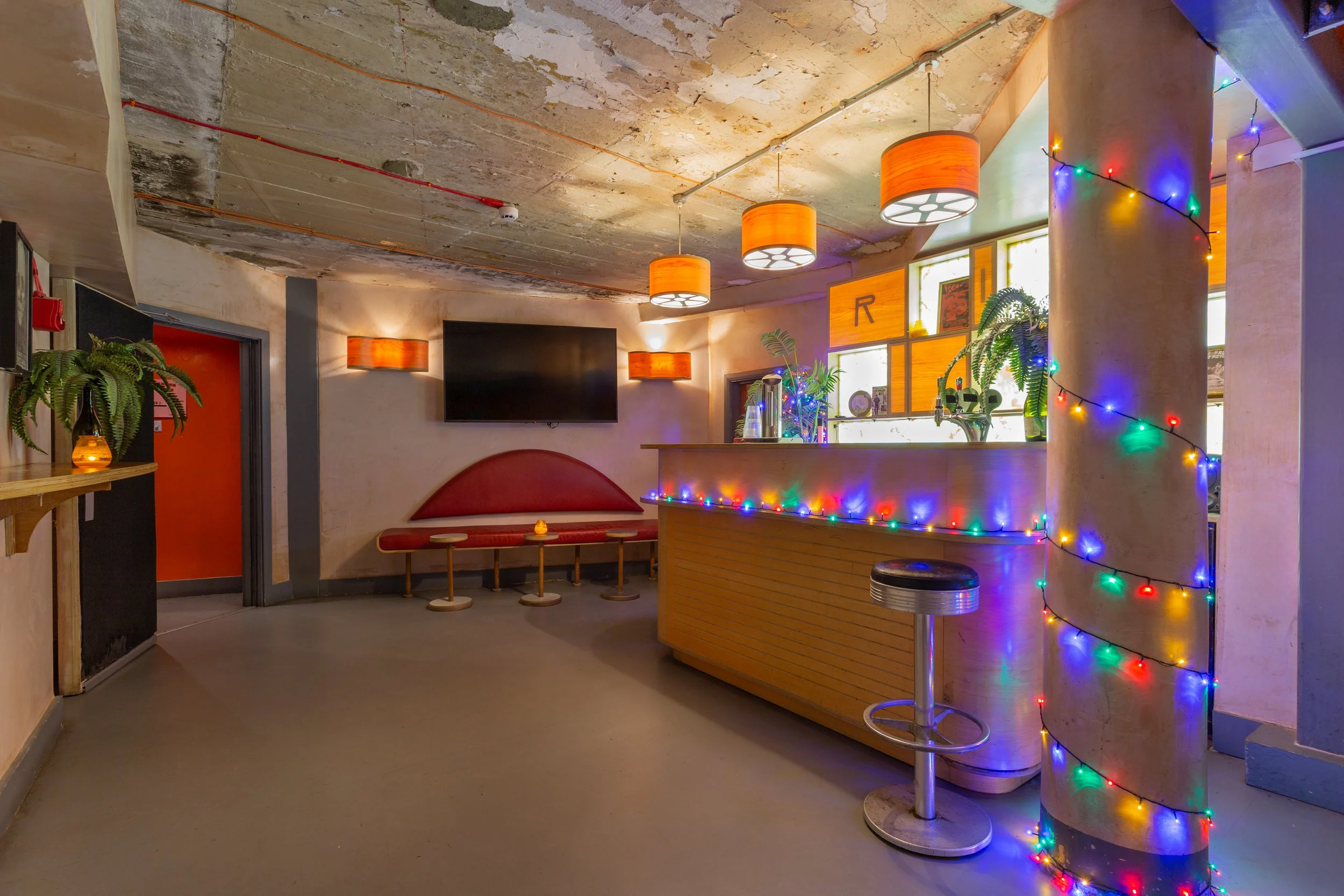 Rio Cinema_Ludski bar_retouched_02.jpg