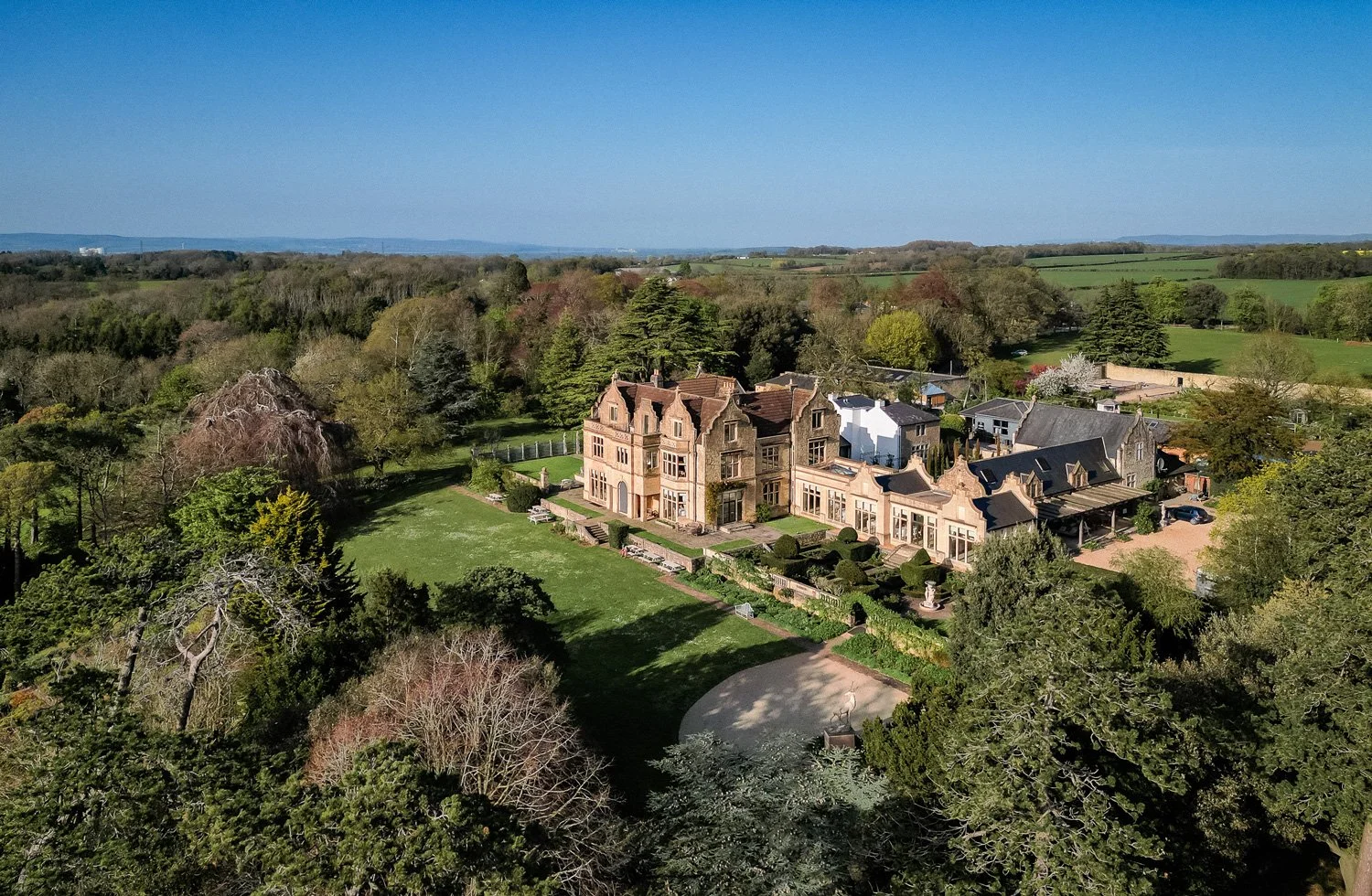 DronePhotography_OldDownManor_LauraPower-10.jpg