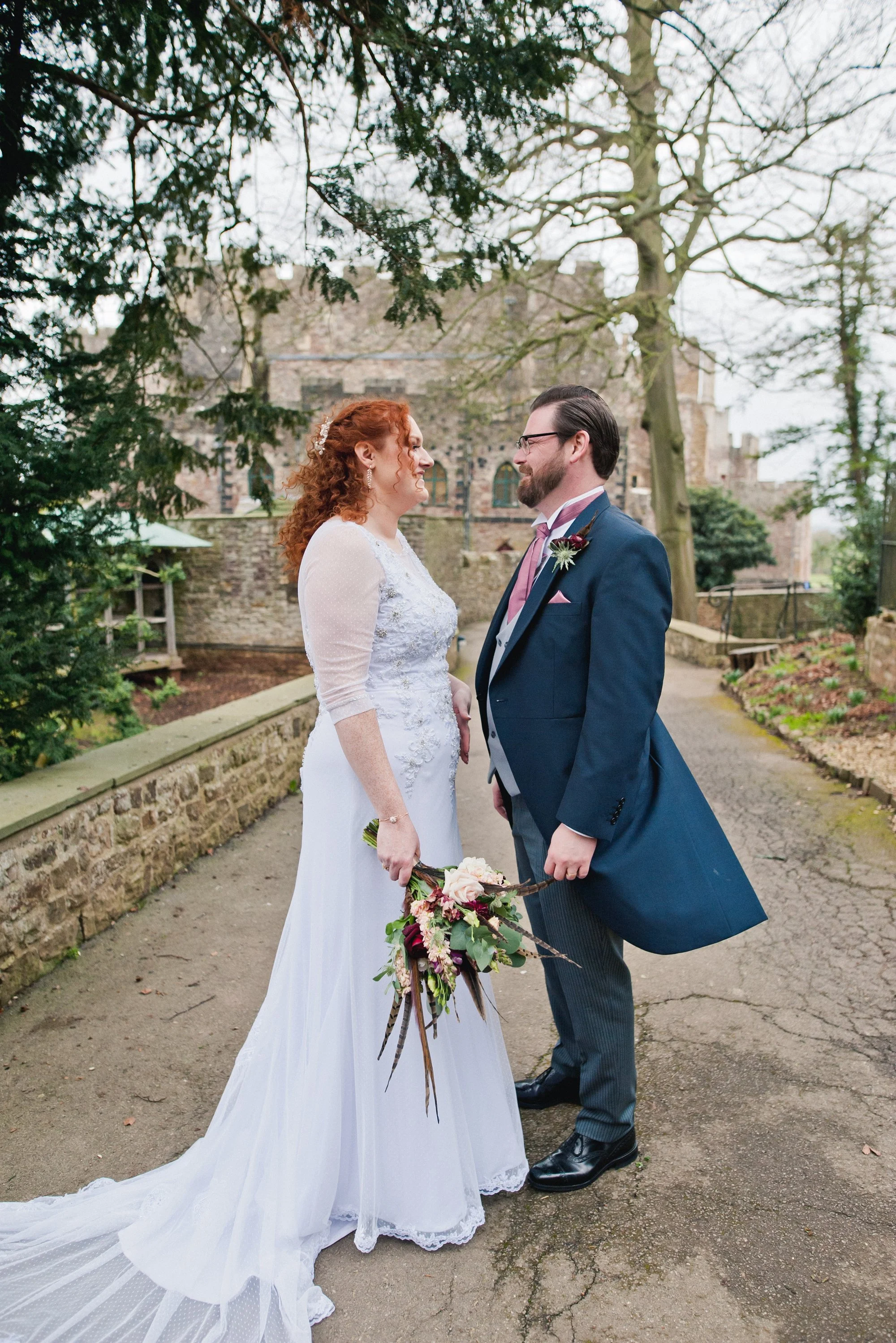 Wedding couple at Berkeley castle