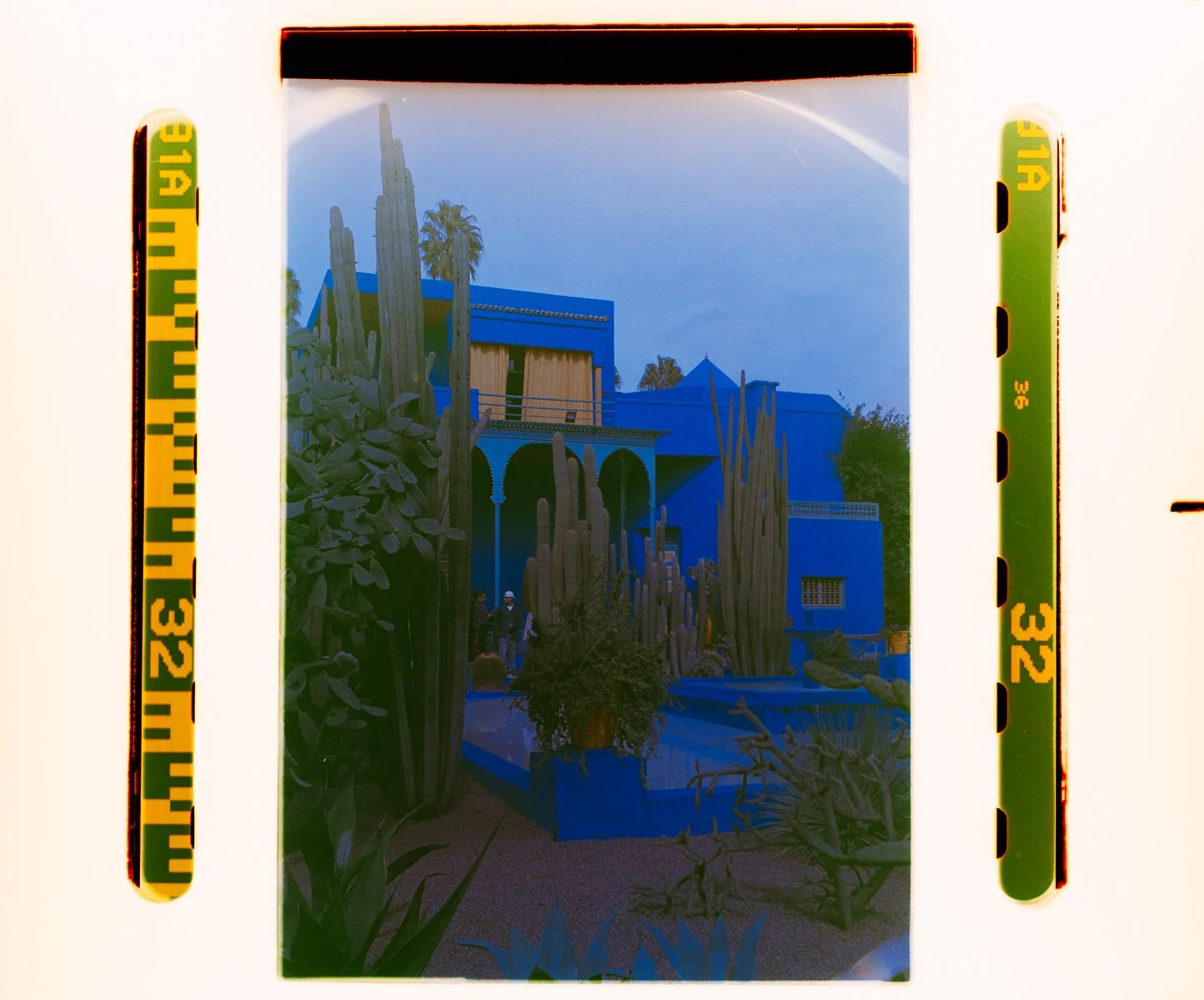 filmweddingphotographer_morocco_laurapower-1.jpg
