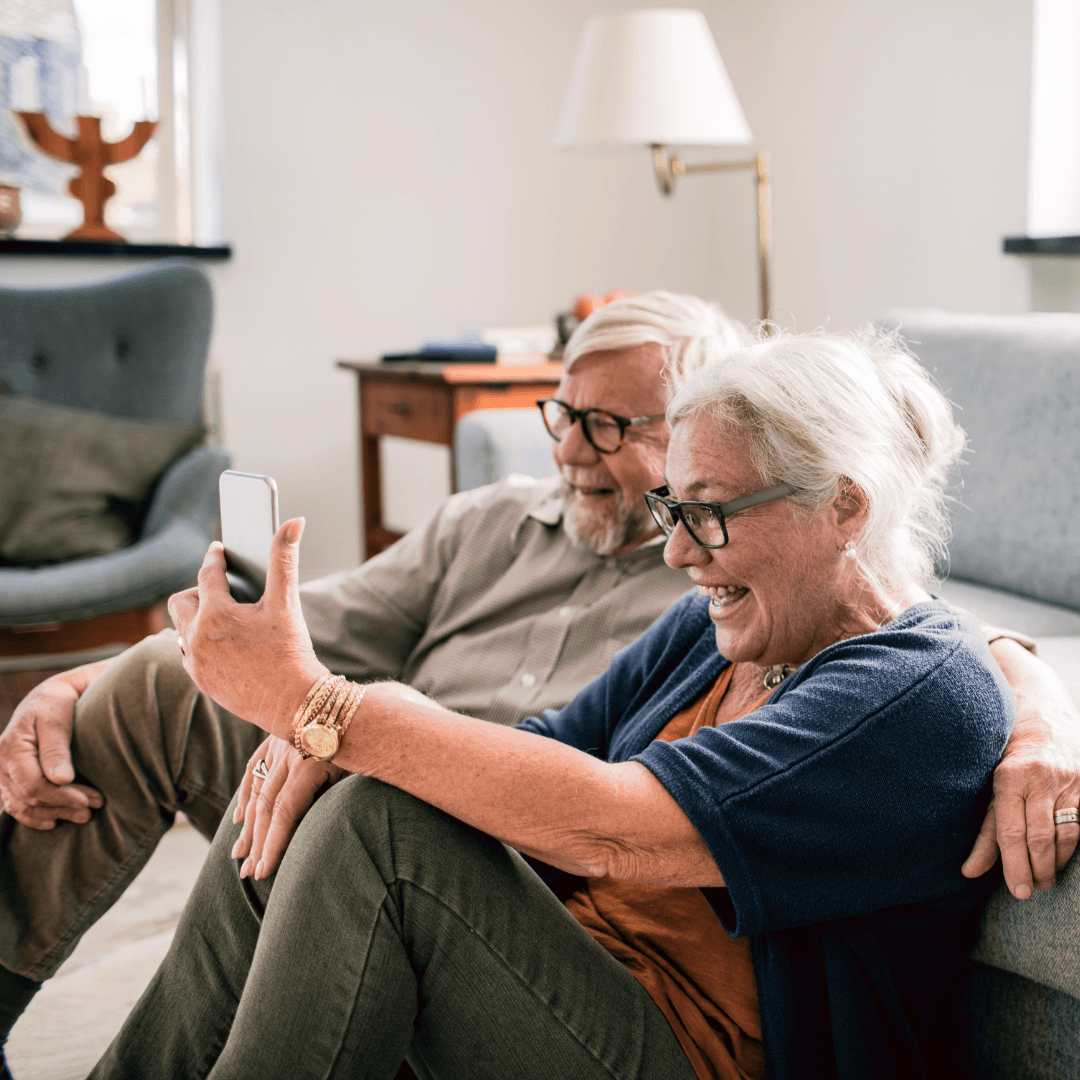Image of an older couple on the phone representing attachment therapy