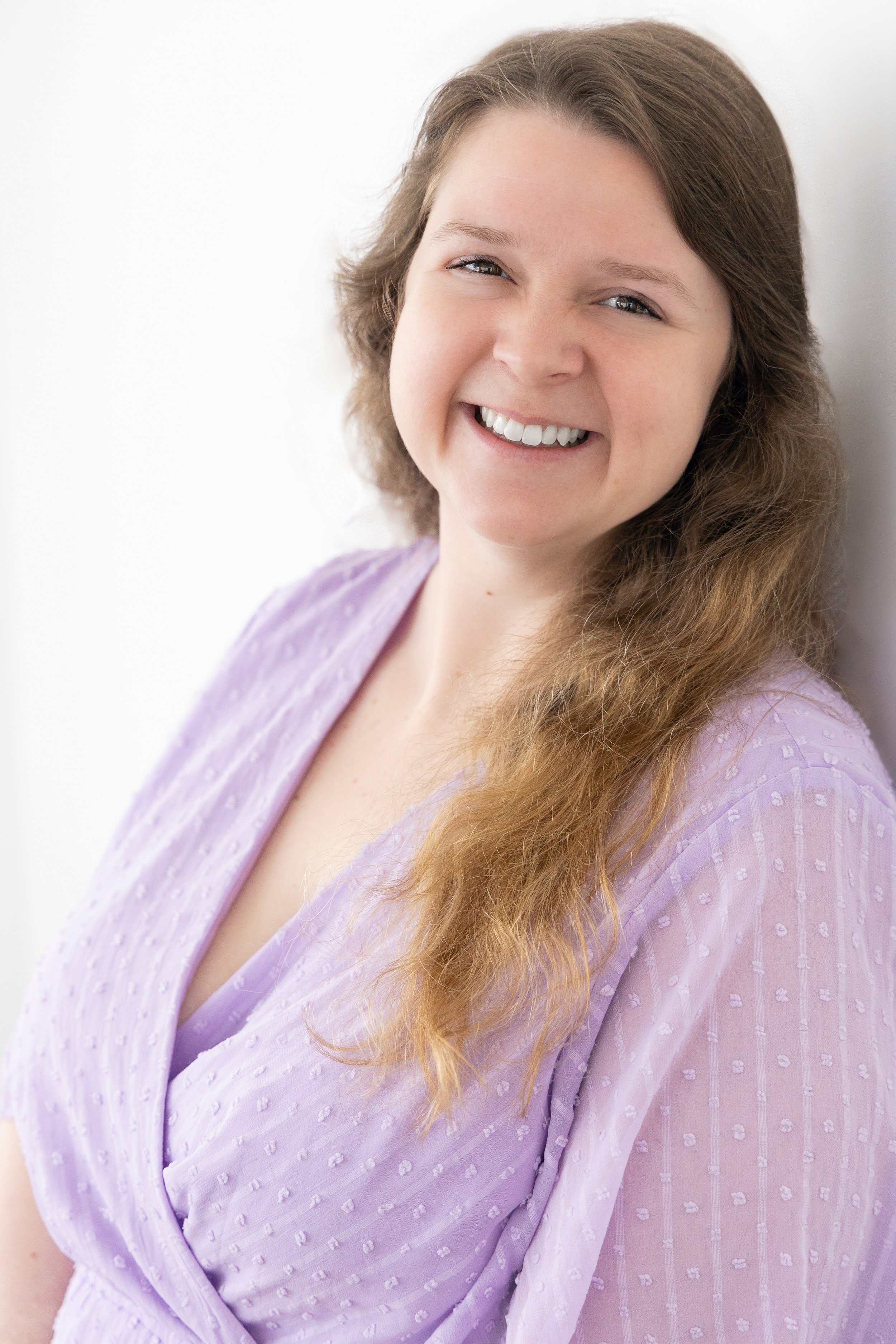 Image of Elizabeth Yoak showing how trauma therapy Orlando can help. Our therapists provide therapy for anxiety, trauma, depression, for adults and teens in Orlando.