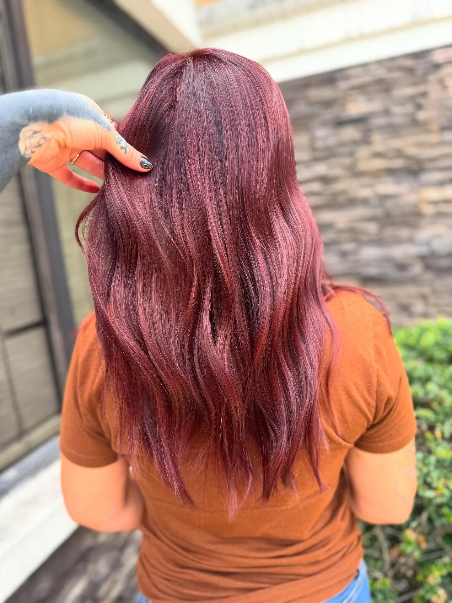 The Red (Taylor&rsquo;s version) of our dreams ❤️

Using @pravana color mixed with @trionicshaircare developer (accent) for this perfect muted red

#red #redhair #redhairdontcare #lovinghimwasred #redtaylorsversion #revengehair #revengehairstudio