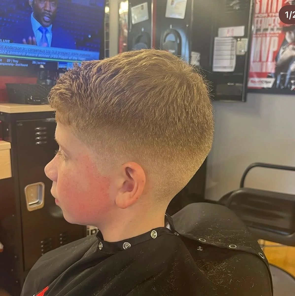 By @diana.did.that ❤️

#clippercut #clipperfade #grooming #barbering #menshair #revengehairstudio