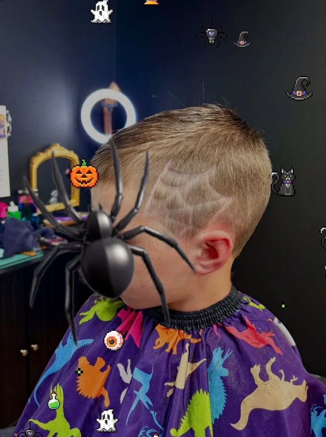 My spidey senses are tingling over this clipper cut 🕷️🕸️
Amazing design by @diana.did.that