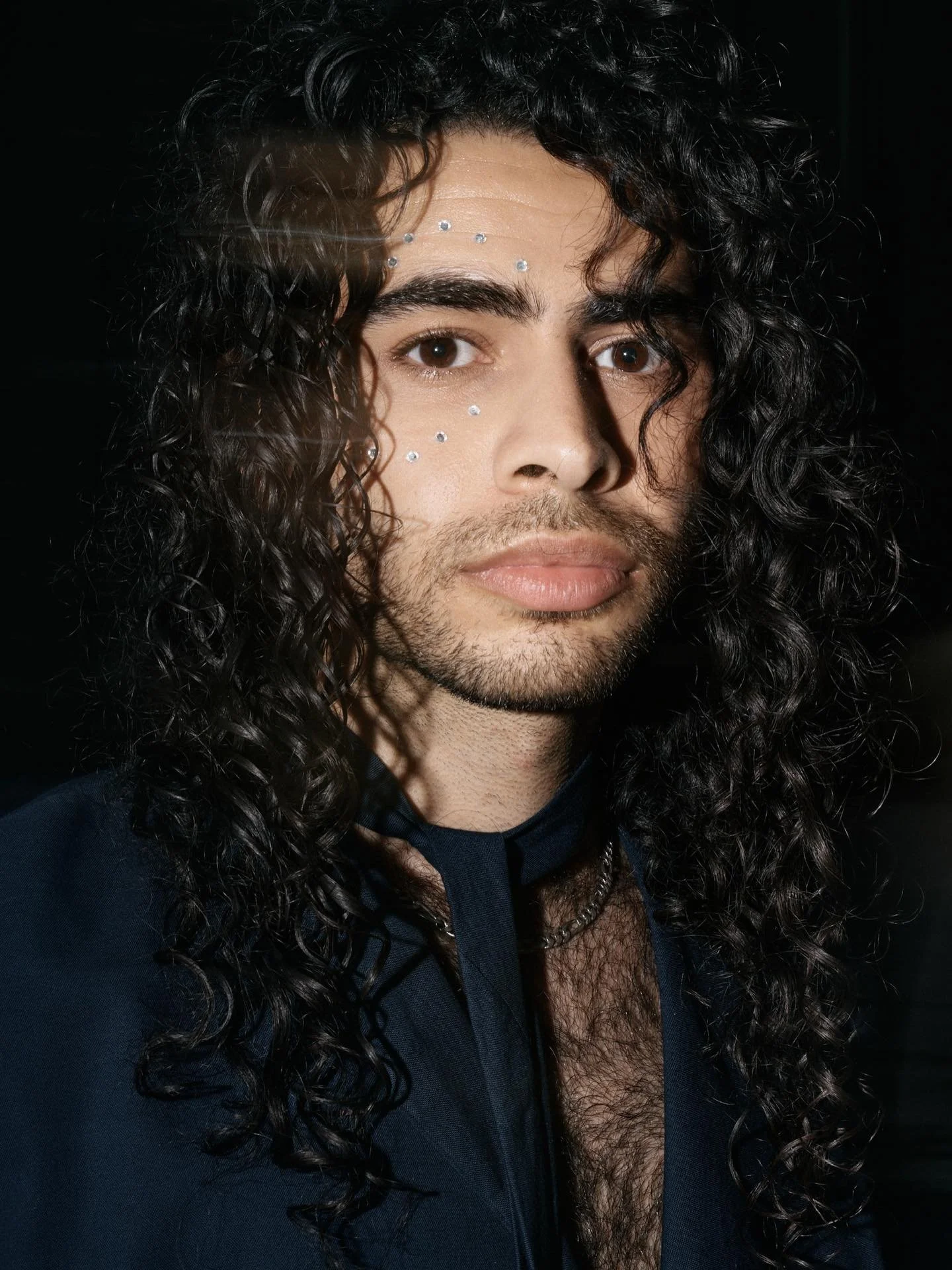 More than makeup | Beauty on the runway is never only about styling. It is shaped by the people who weare it. Their attitude, their energy and their individuality. 
Hair and Makeup by @inclover_academy 
Pictures by @victoriakaempfe