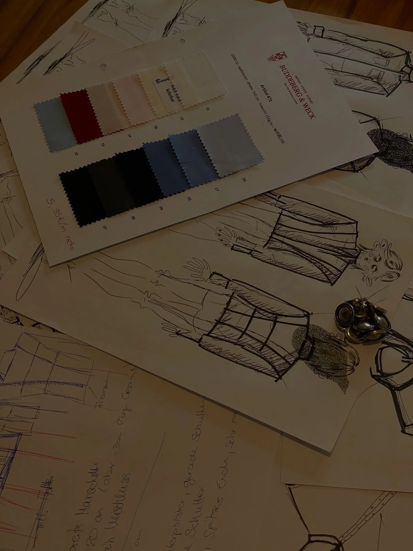 Snippets of last week | Between developing a custom piece for @leonrizzzo, searching for new inspiration, finding new inspiration, little fails in the office, enjoying spring in Berlin and a lot of creative sessions