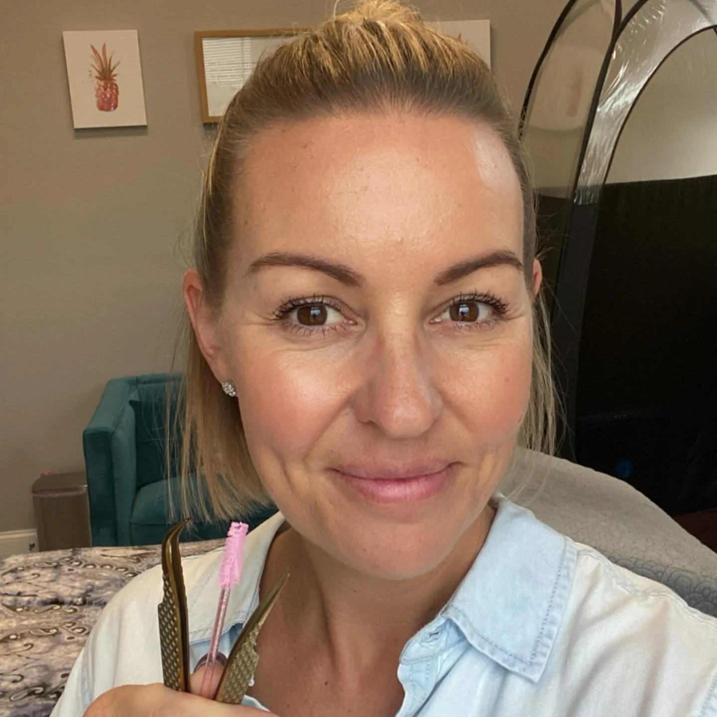 It&rsquo;s been a minute, so let&rsquo;s reintroduce ourselves 😉

Hey lash ladies 💖 I&rsquo;m Michelle, your go-to for fluffy, natural, dreamy lash extensions that make every morning feel like a good lash day 😍

Whether you love a soft, natural fl