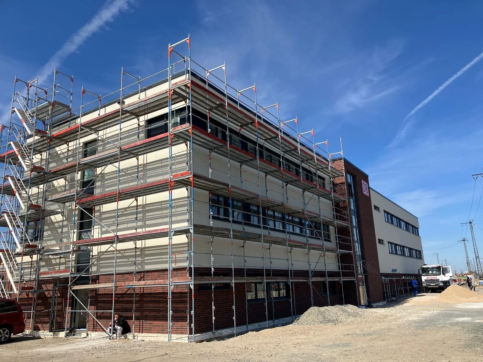 DB Netze Darmstadt WDVS Flachverblender 2.JPG