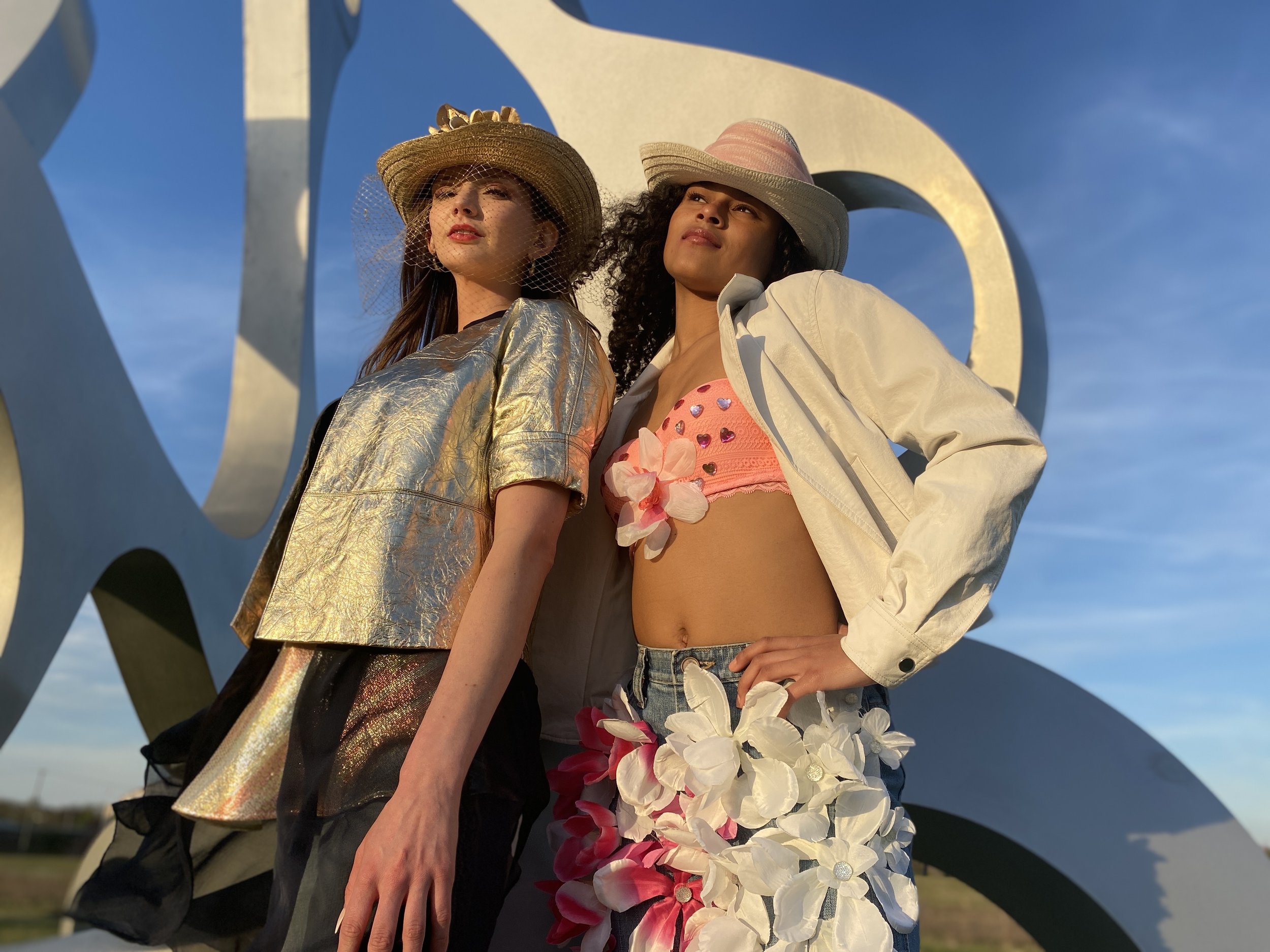  Model Sydnie Jeffers and Kaley Harris, Hats/ Wardrobe by Chery Jordan, Photo by Shanna Forrestall 