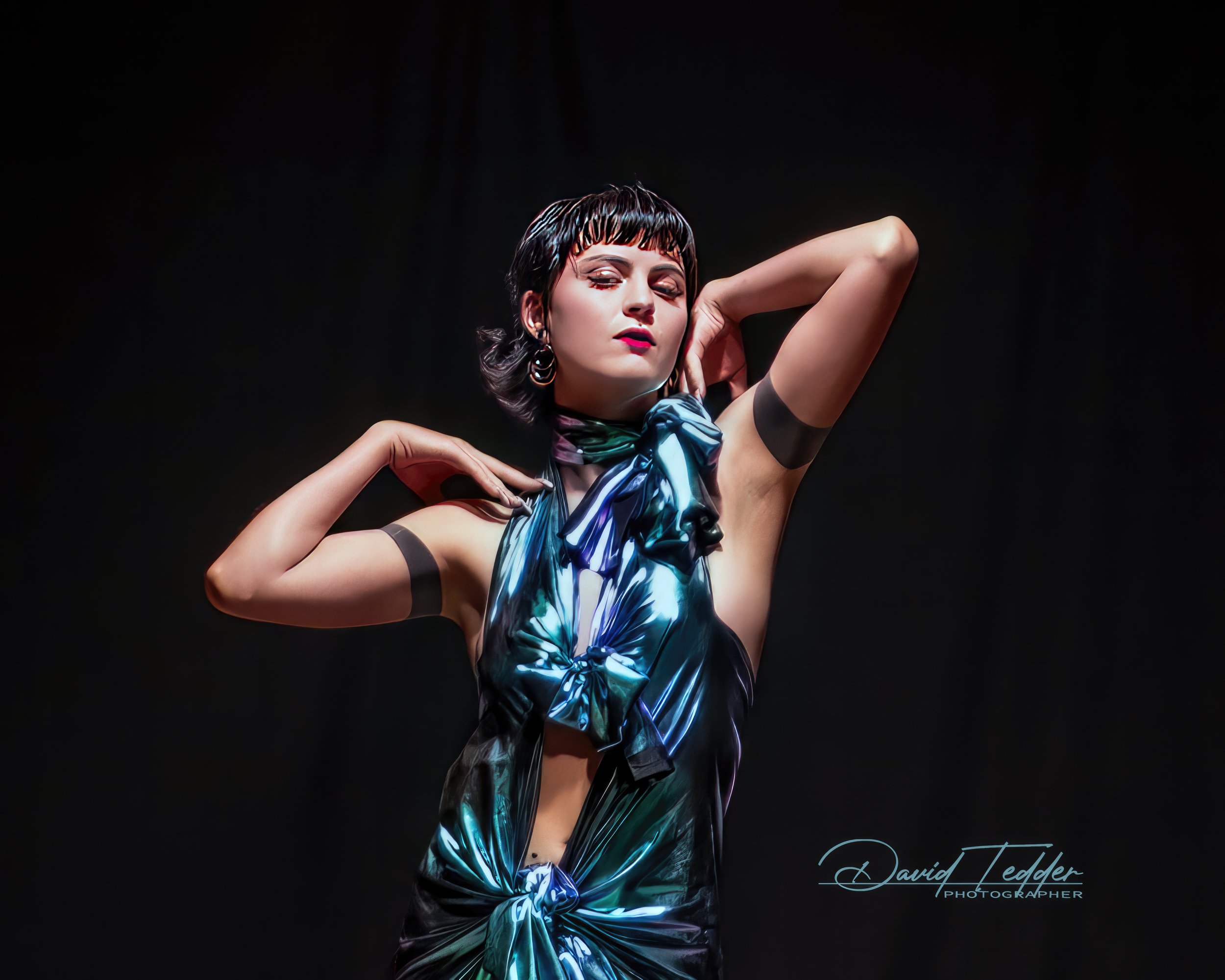 Designer Knot Me Jewels- Model Olivia - Photo by David Tedder.jpg