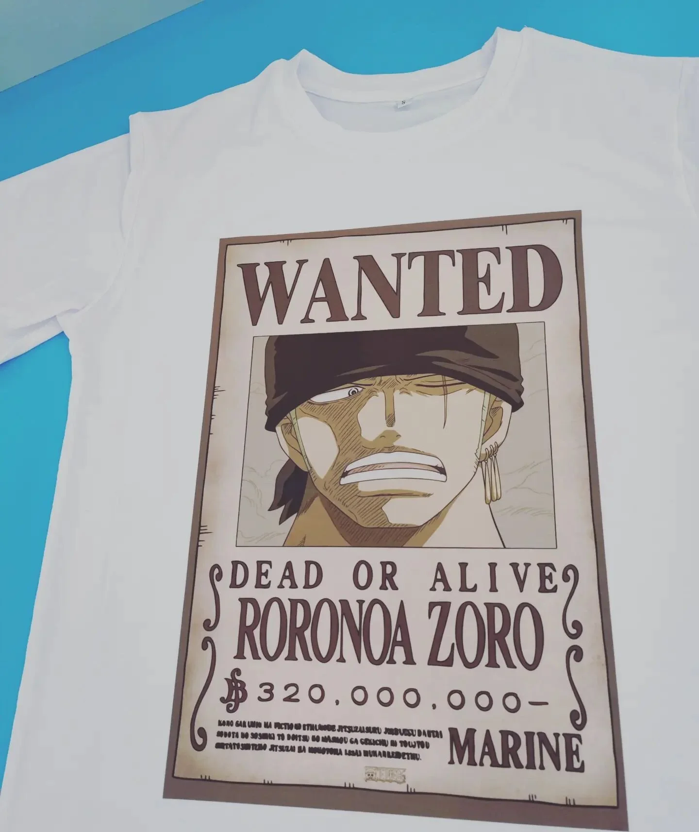 De nouveaux t-shirts personnalisables arrivent en boutique. 👕🤩
 Venez en profiter pour imposer votre style ! 😎
#tshirt #shirt #personnalisation #style #onepiece #zorororonoa #zoro #wanted #fastphoto #creative #enjoy #goodies #coteseine #argenteui