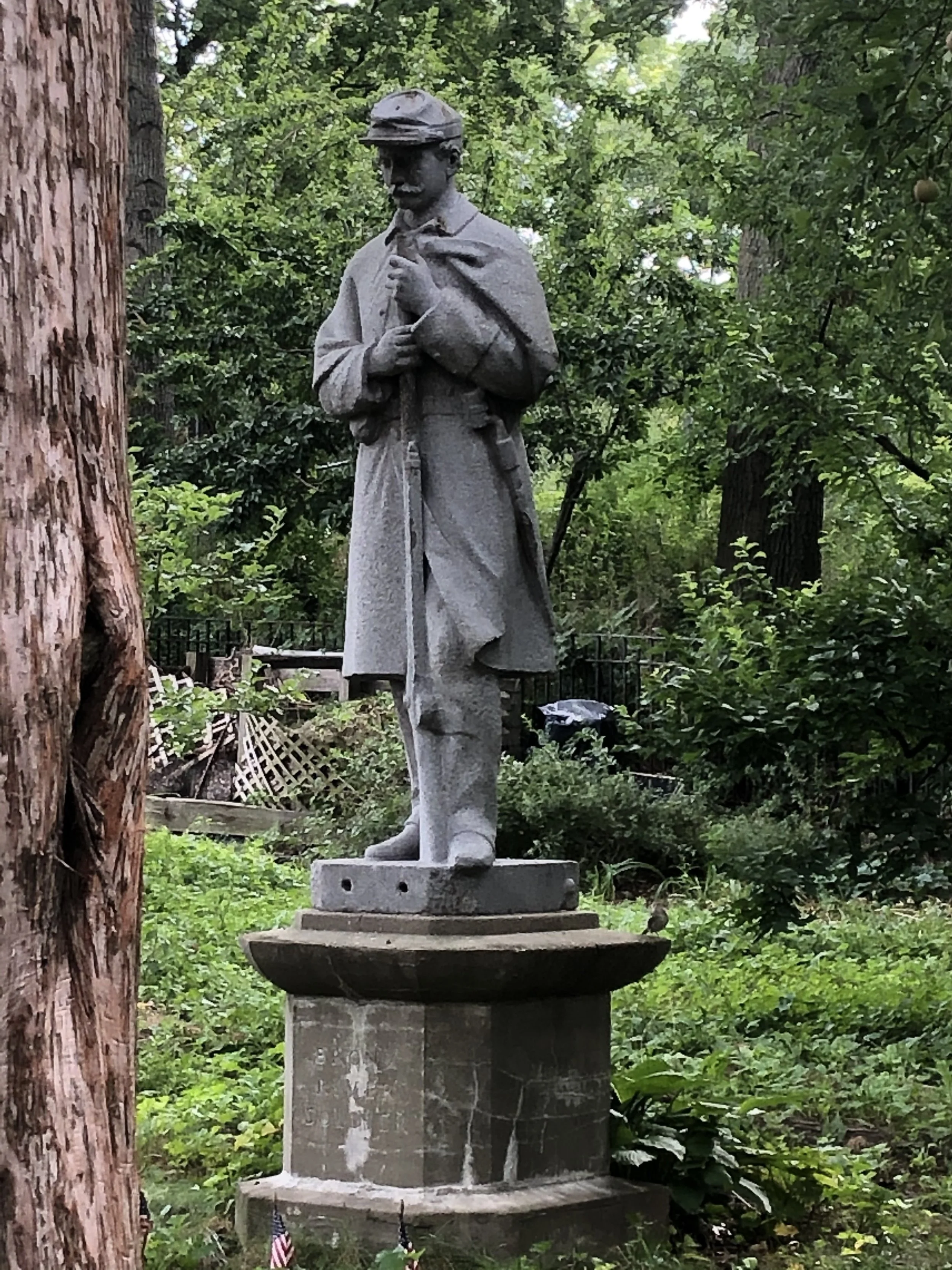 PV.8.21.cirostatue2.jpg
