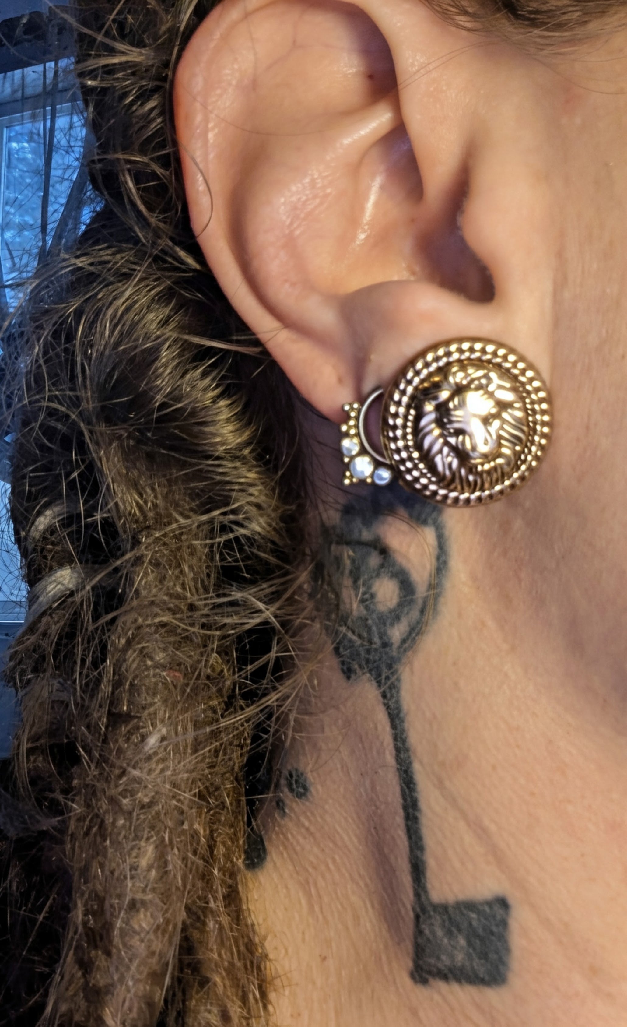 Walk with The King and Be a Blessing