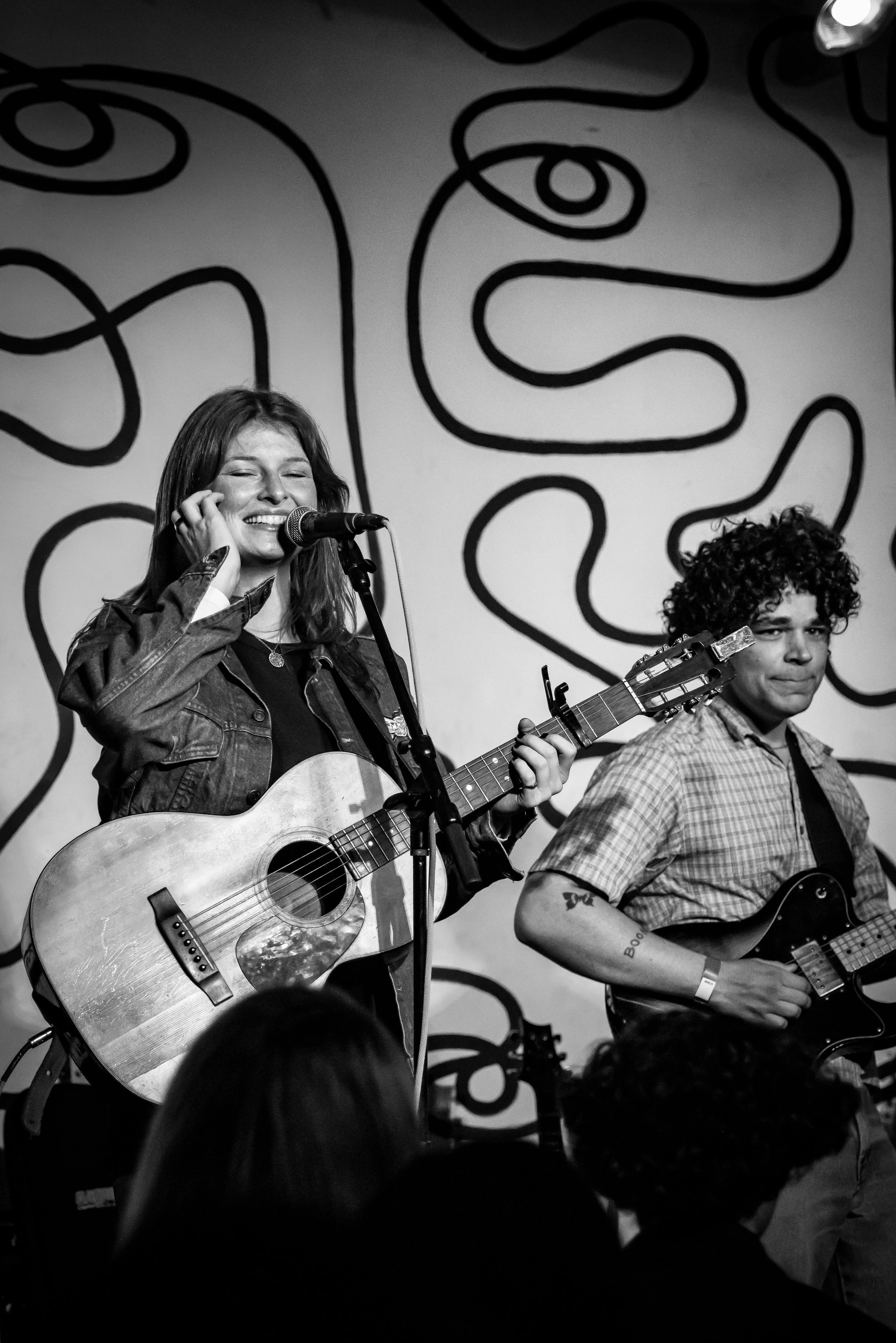 Lizzy Cameron @ Makeout Music