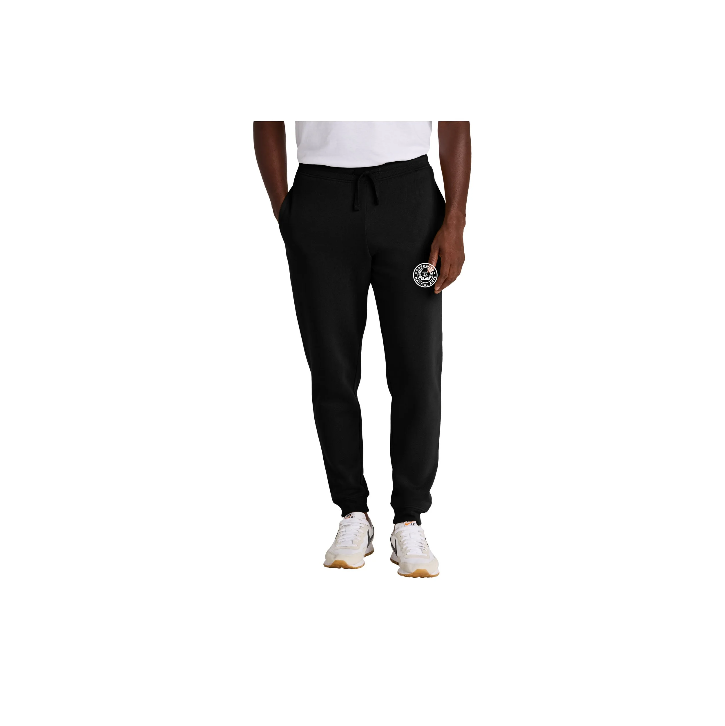 DT6107_black_model_frontWhite.jpg