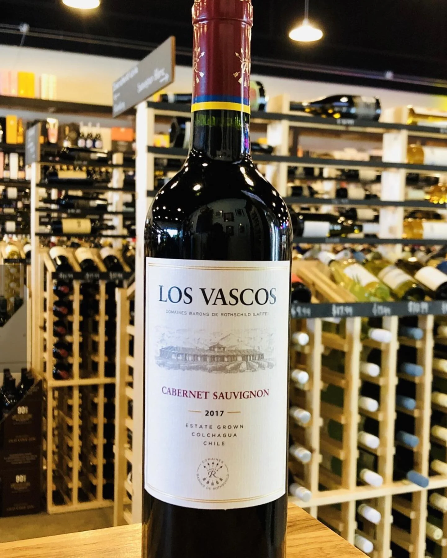 Weekend forecast&hellip;100% chance of wine! 🍷
 
Cabernet Sauvignon, Los Vascos, Colchagua Valley Chile.
 
A beautiful easy drinking wine, silky texture with bright fruit. Perfect with all red meats.
 
#helloweekend #wine #winelover #vino #winetasti