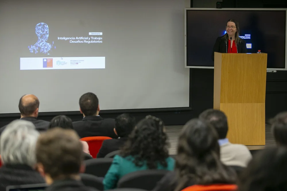 SEMINARIO HIBRIDO IA Y TRABAJO-UDP-PSICO-GCB0026.JPG