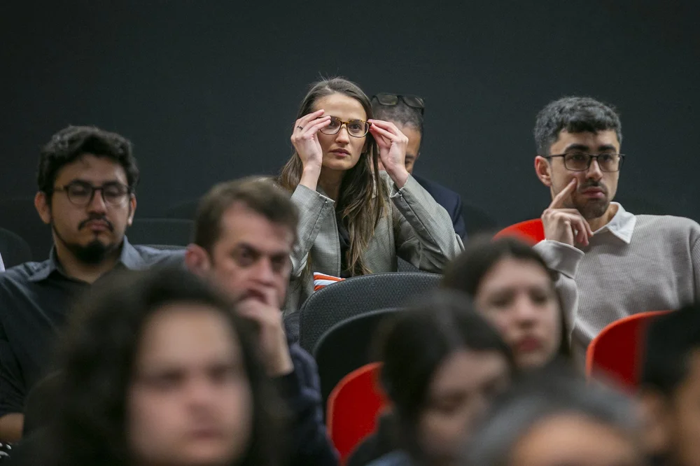SEMINARIO HIBRIDO IA Y TRABAJO-UDP-PSICO-GCB0038.JPG