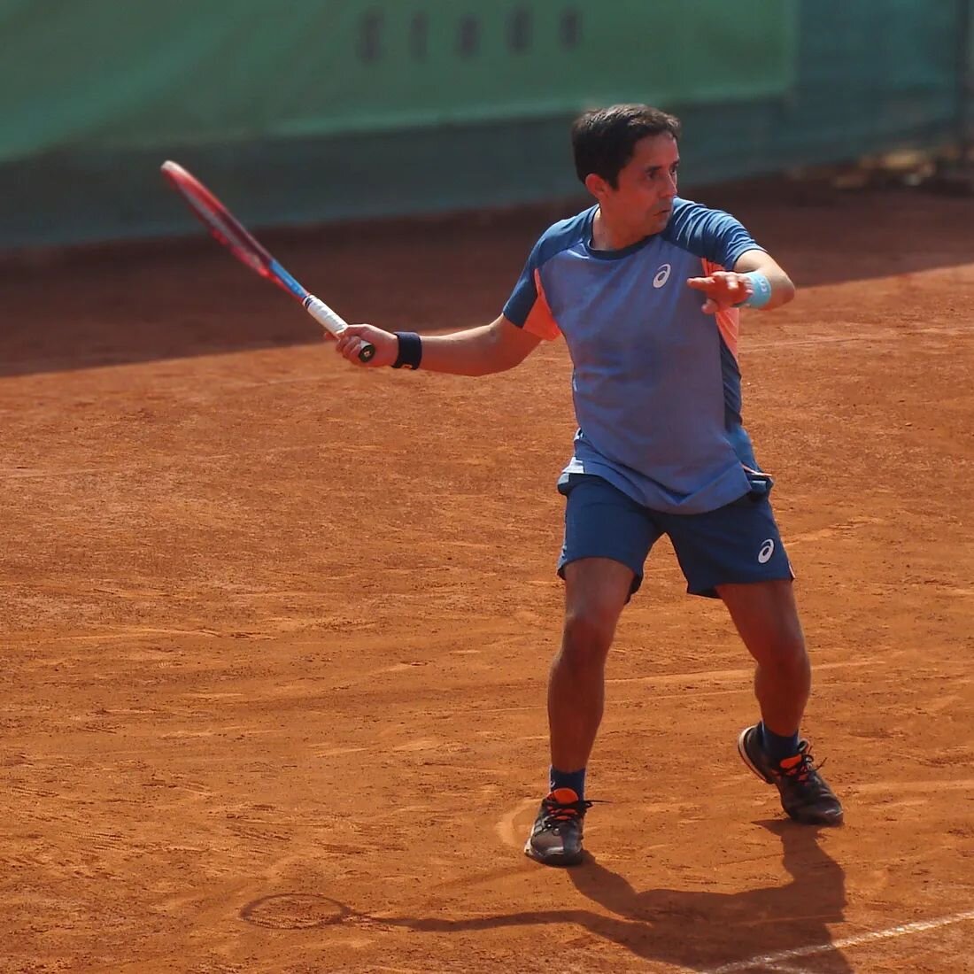 Nestor Viveros en la final del cuadro A+ del torneo Grandstade Roland Garros.