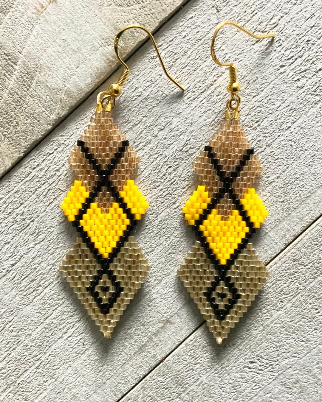 gold-brickstitch-delicabeads-handmade-beadedearrings4.jpg