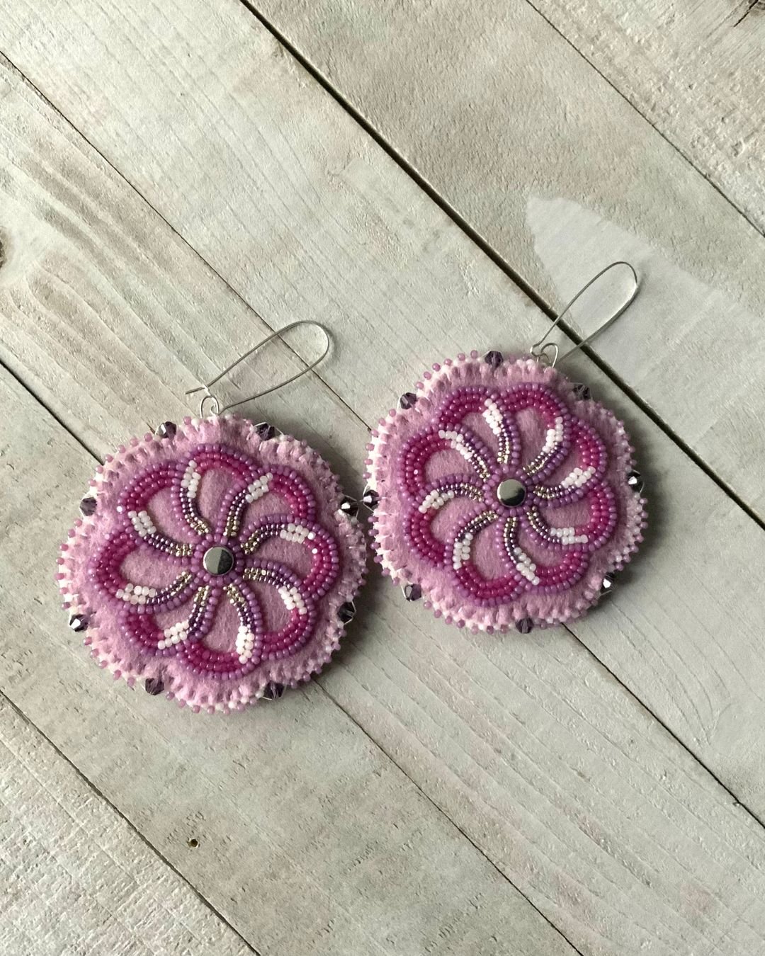 flatbeads-charlottebeads-pink-handmade-beadedearrings2.jpg