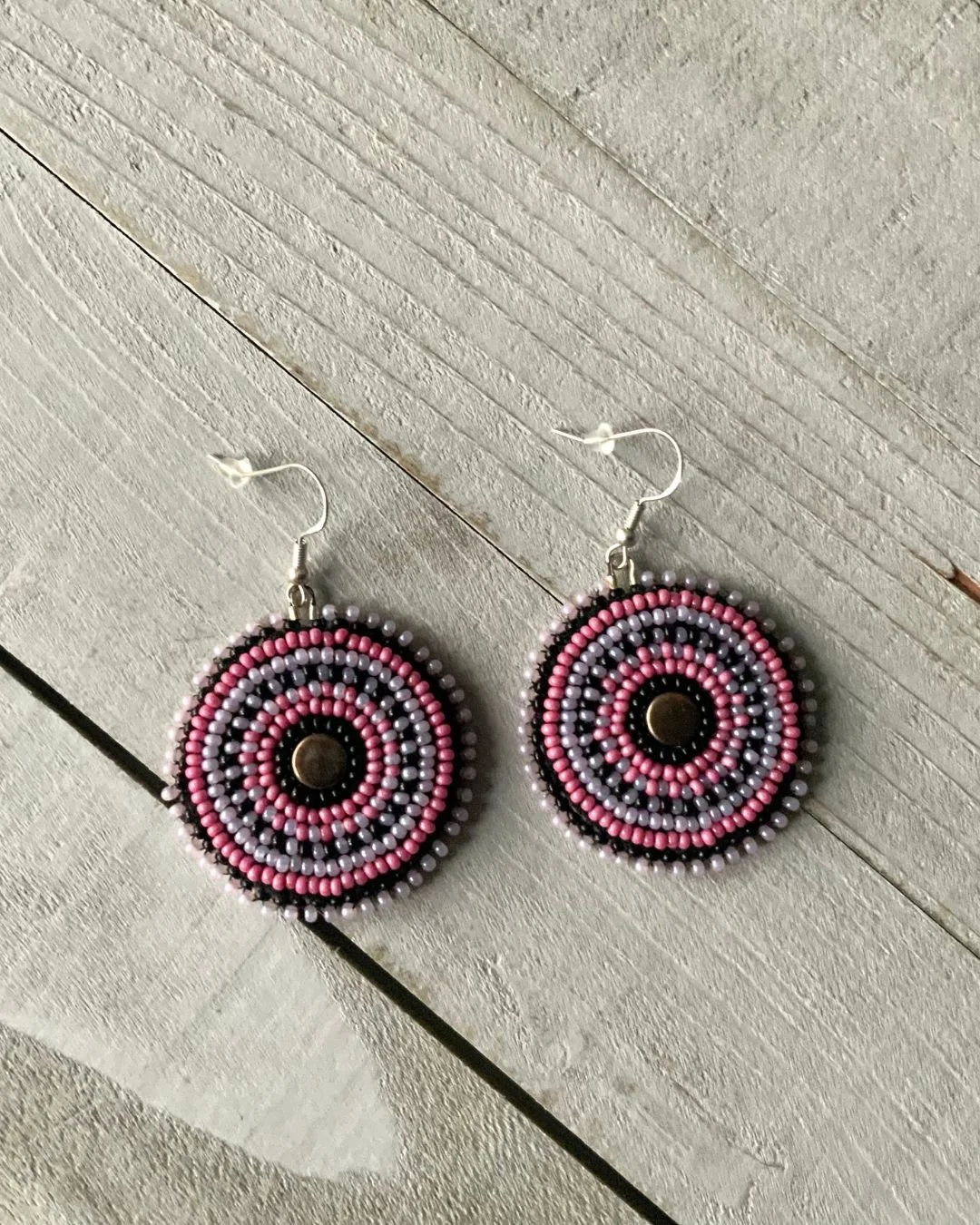 tannedhide-flatbead-pink-seedbead-handmade-beadedearrings1.jpg