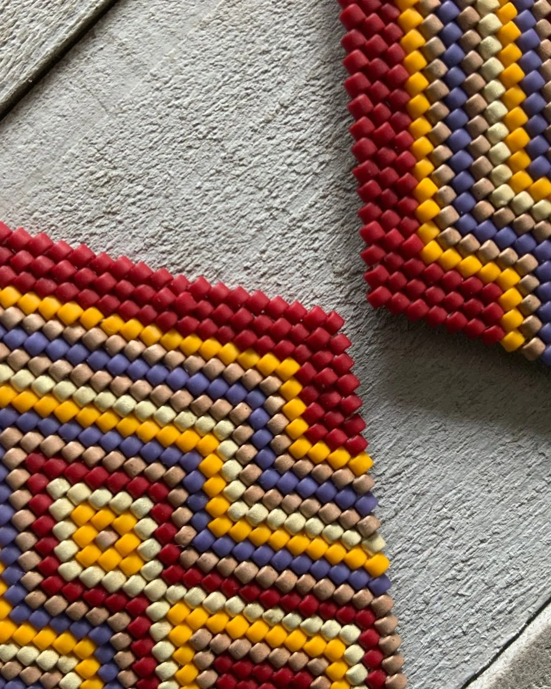 red-delicabeads-brickstitch-handmade-beadedearrings4.jpg