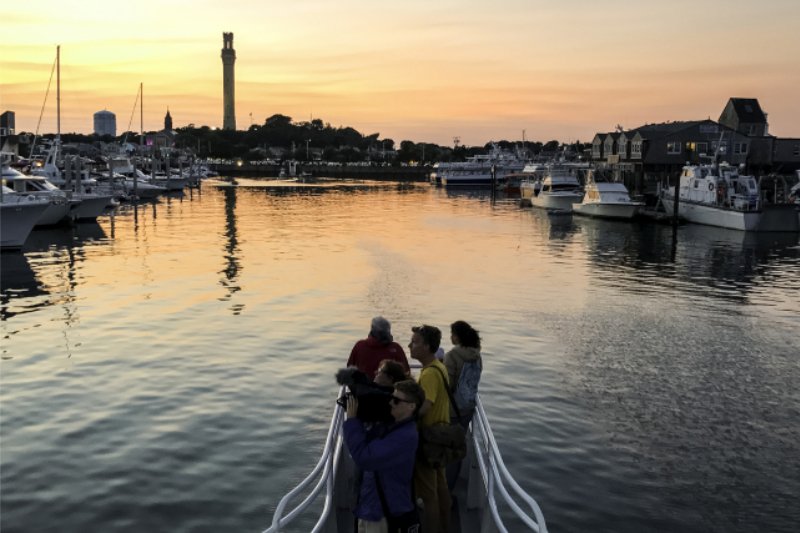 sunset-whale-watch-provincetown.jpg
