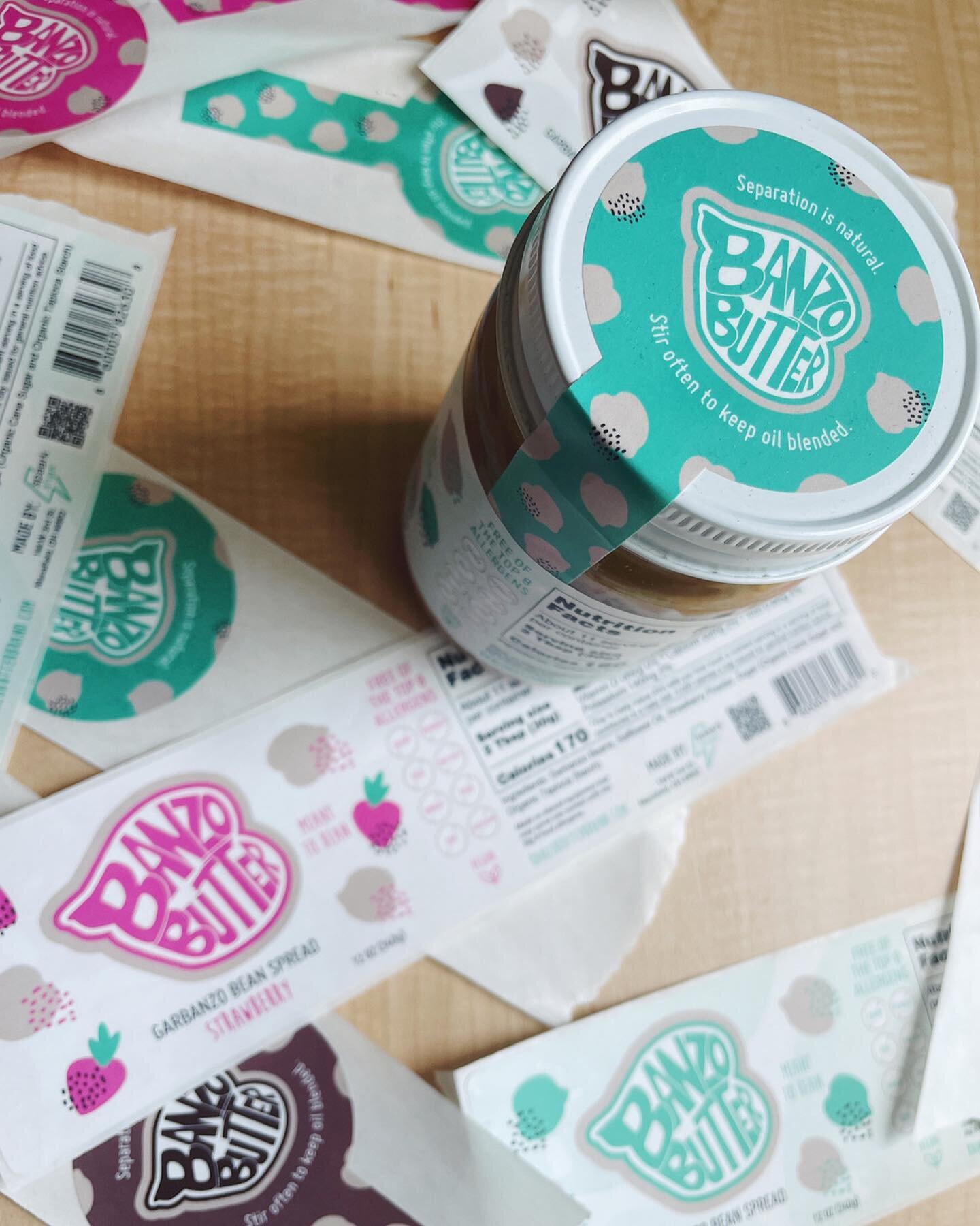 Earlier this year, we refreshed the Banzo Butter logos and created an umbrella brand for Amy's company @banzobrands. Now, we get to redesign the packaging labels for her incredible products! 
⠀⠀⠀⠀⠀⠀⠀⠀⠀
Looking over some old packaging labels, + gettin