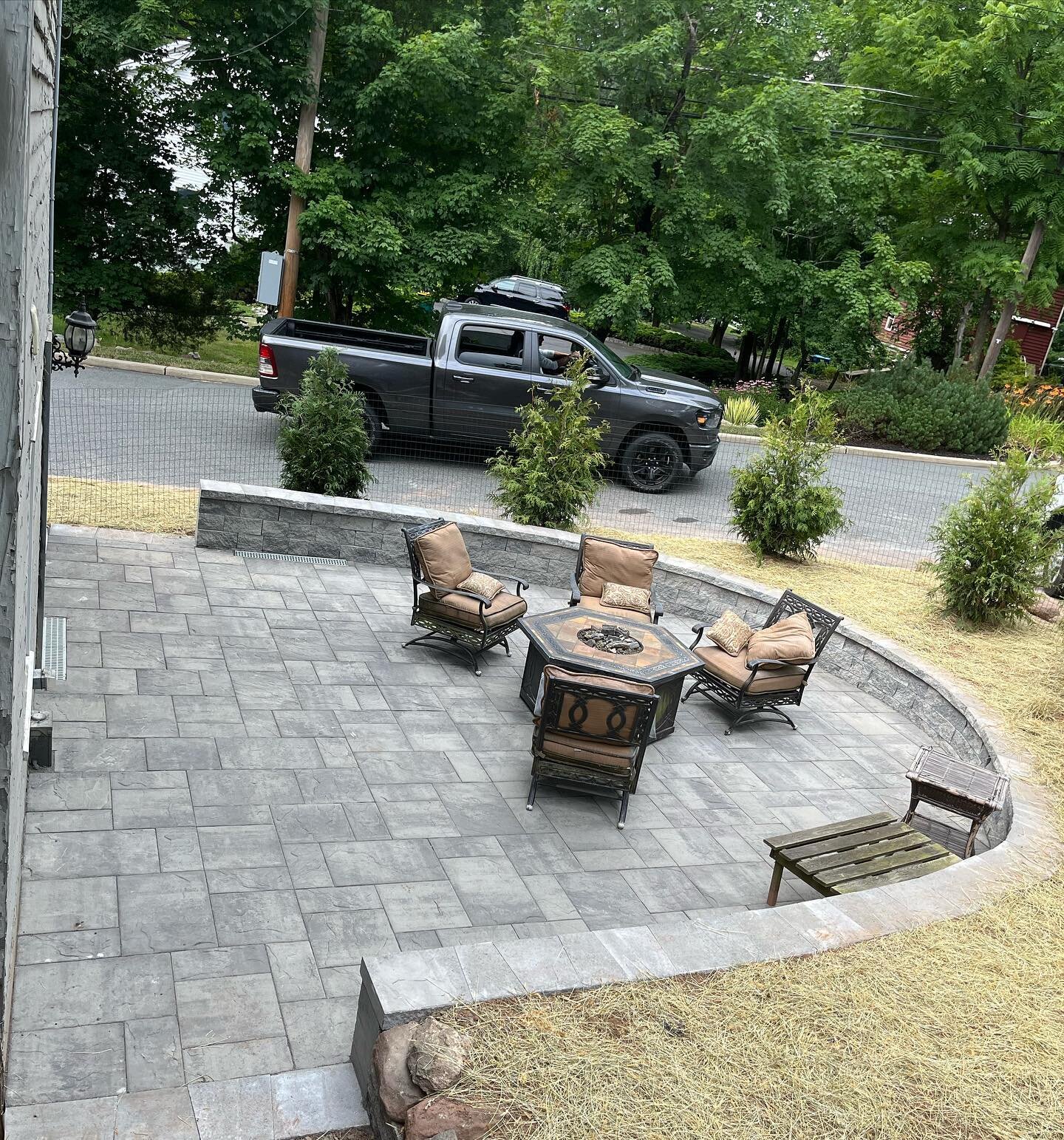 Another happy client!! Great new area for entertaining AND relaxing! #hardscape #patiopros #wearentgivenourreputation #weearnit💪💪