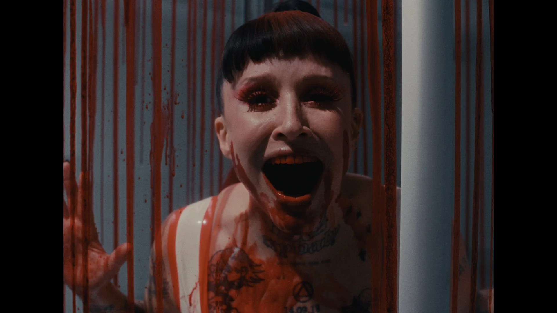 DEGRADATION_MV_V5.00_02_41_06.Still048.jpg