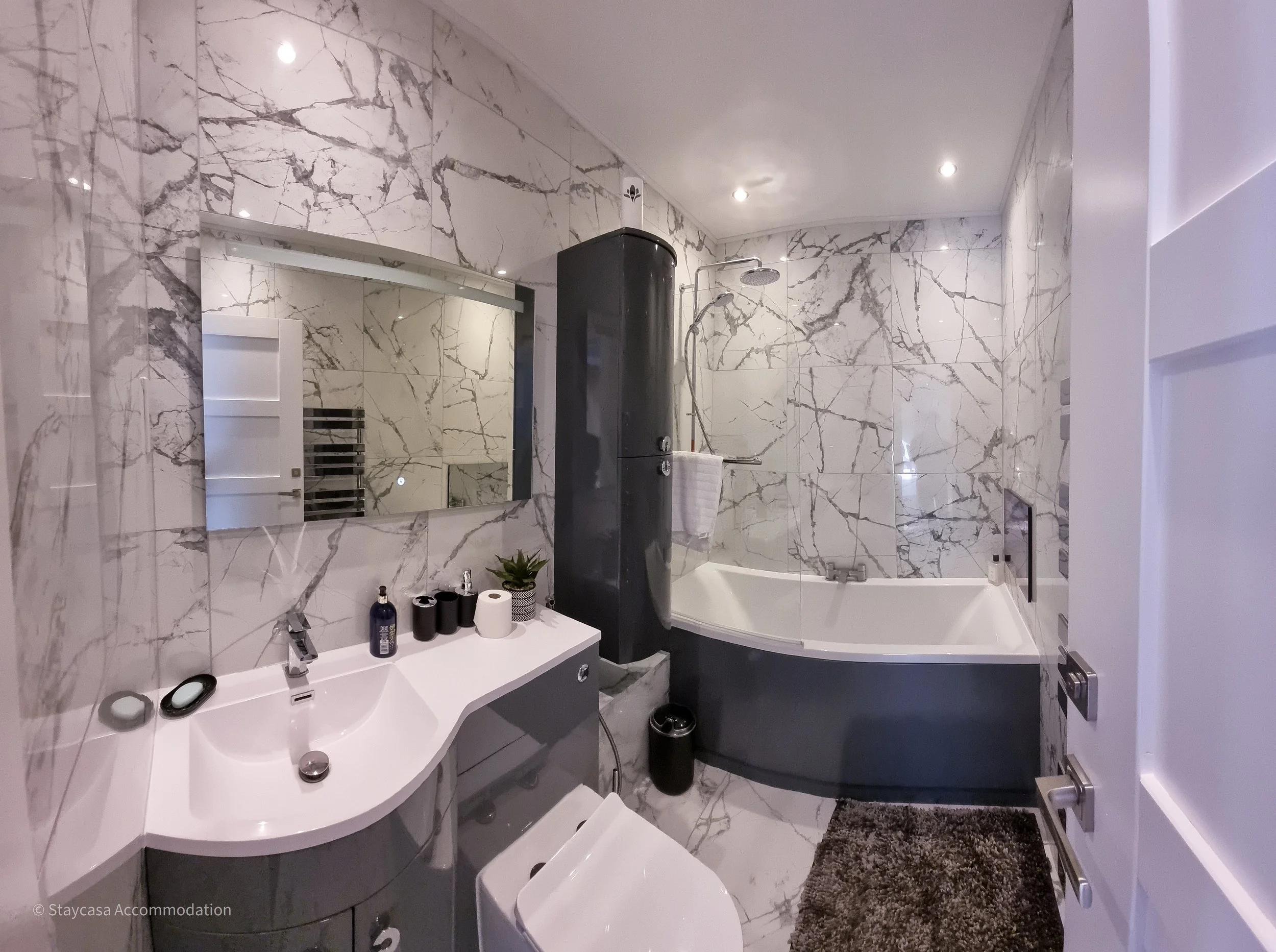Staycasa Accommodation Manchester CHA2-37.jpg