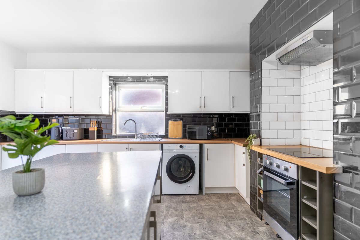 Staycasa Accommodation Manchester - Mauldeth Rooms-27.jpg