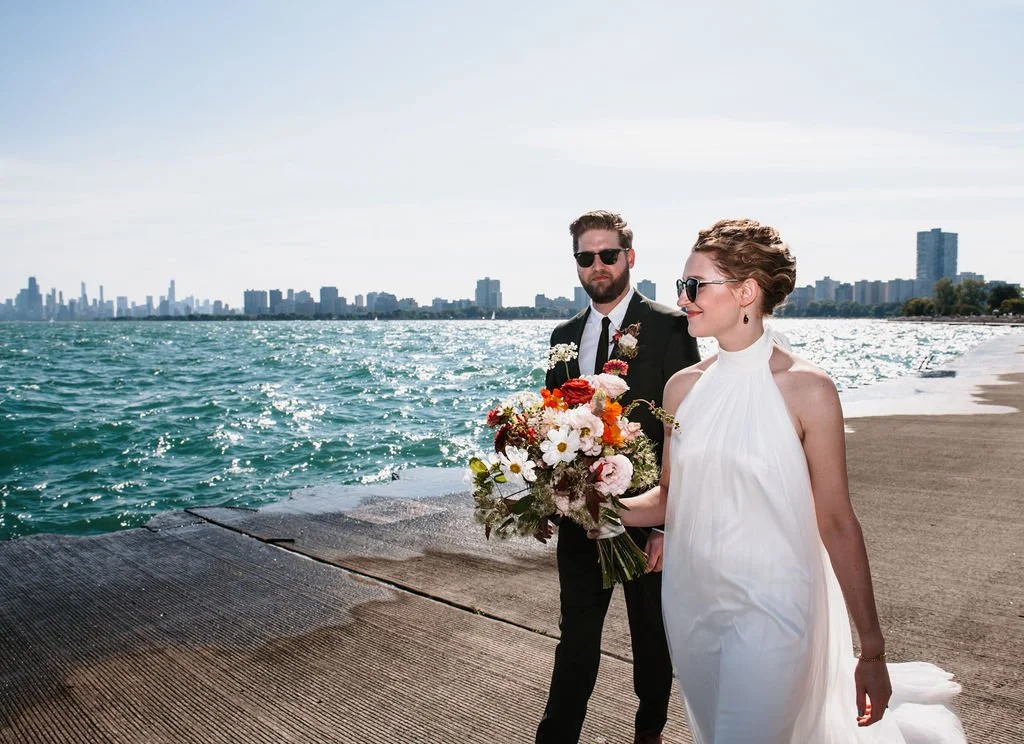 Walking into September like 💥

Photo: @ellengustafsonphoto 
Floral: @amycrumdesigns 
Planning: @urbanallureevents