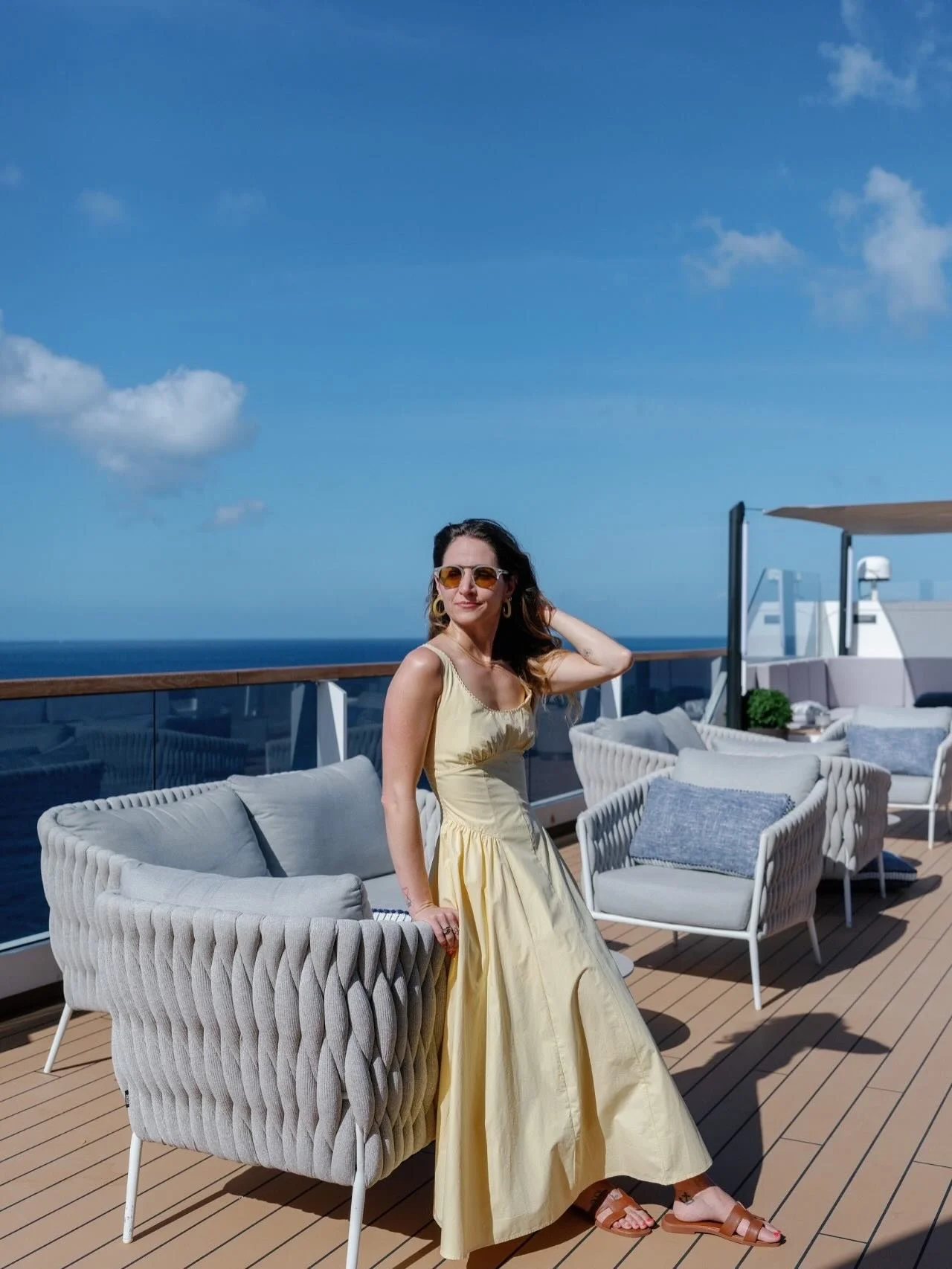Sunshine, good conversations, and people who care deeply about what they create. ☀️
⠀⠀⠀⠀⠀⠀⠀⠀⠀
Aboard Evrima with @ritzcarltonyachtcollection for @engagesummits at sea, something shifts - the guards come down. Conversations go deeper, people linger a 