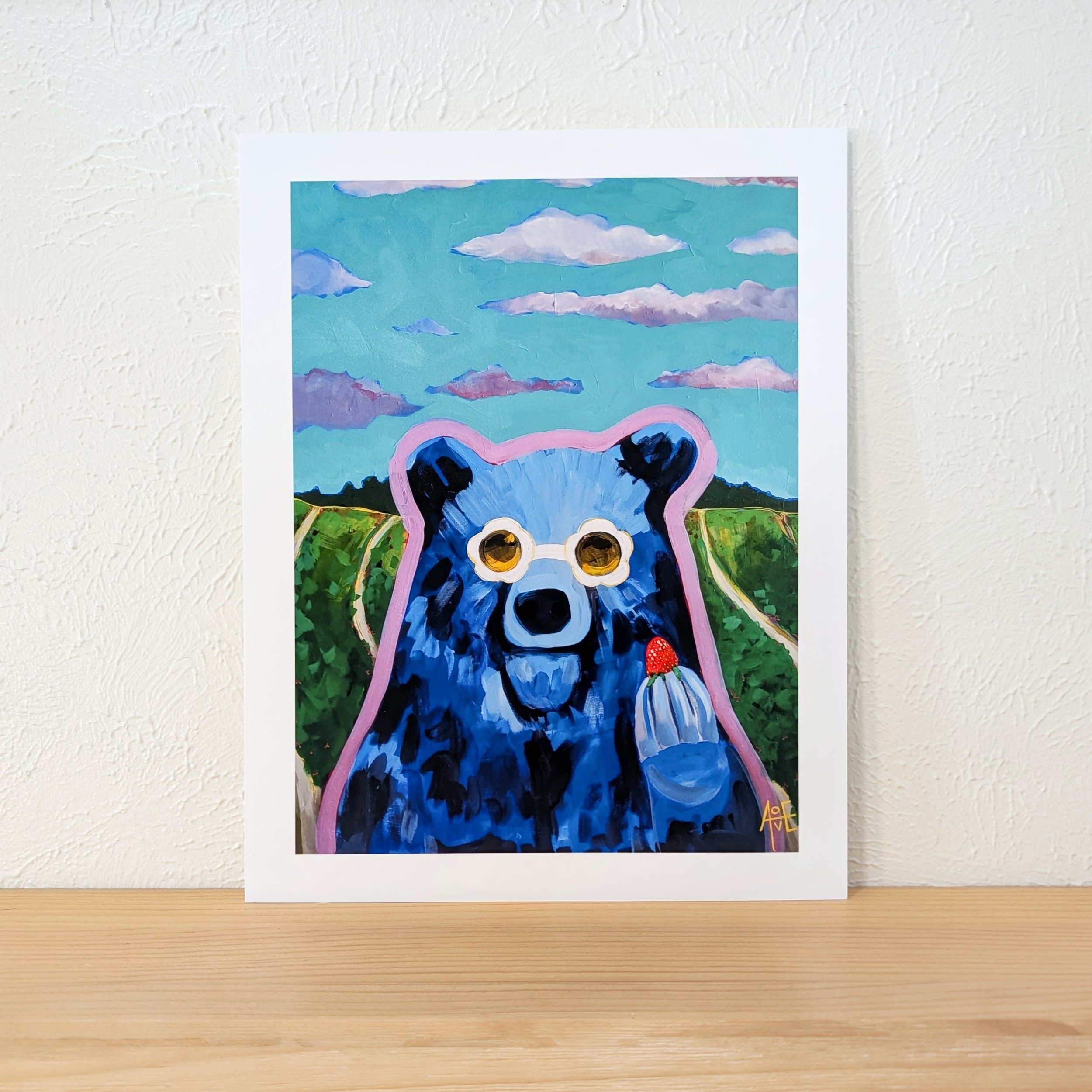 "Straw-Bear-Y" print