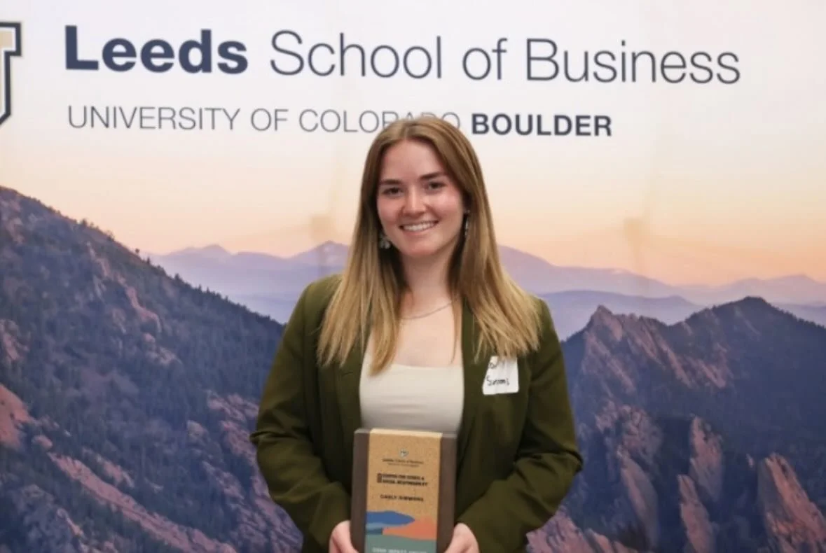 Congratulations to Carly Simmons for being recognized as Delta Sigma Pi - Alpha Rho’s Collegiate of the Year! Her leadership, dedication, and commitment to excellence embody the values of both Delta Sigma Pi and the Leeds School of Business. We